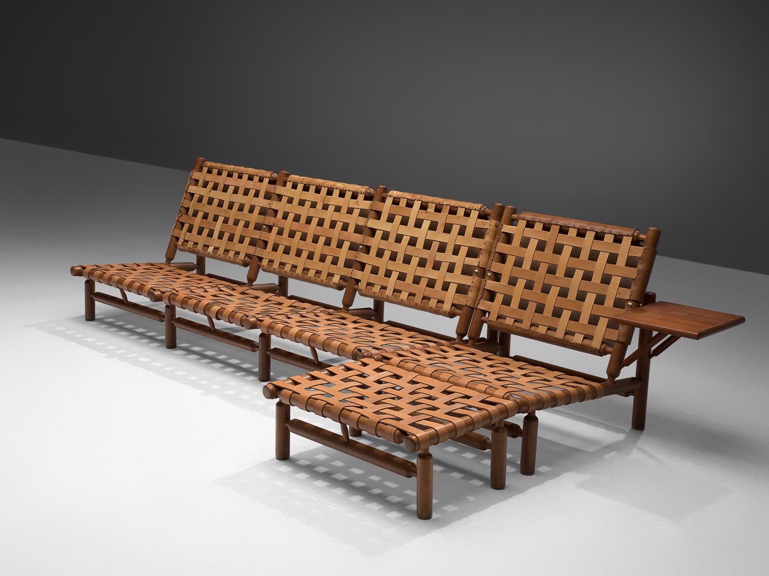 Sofa und Ottomane aus cognacfarbenem Leder von Ilmari Tapiovaara (Skandinavische Moderne)