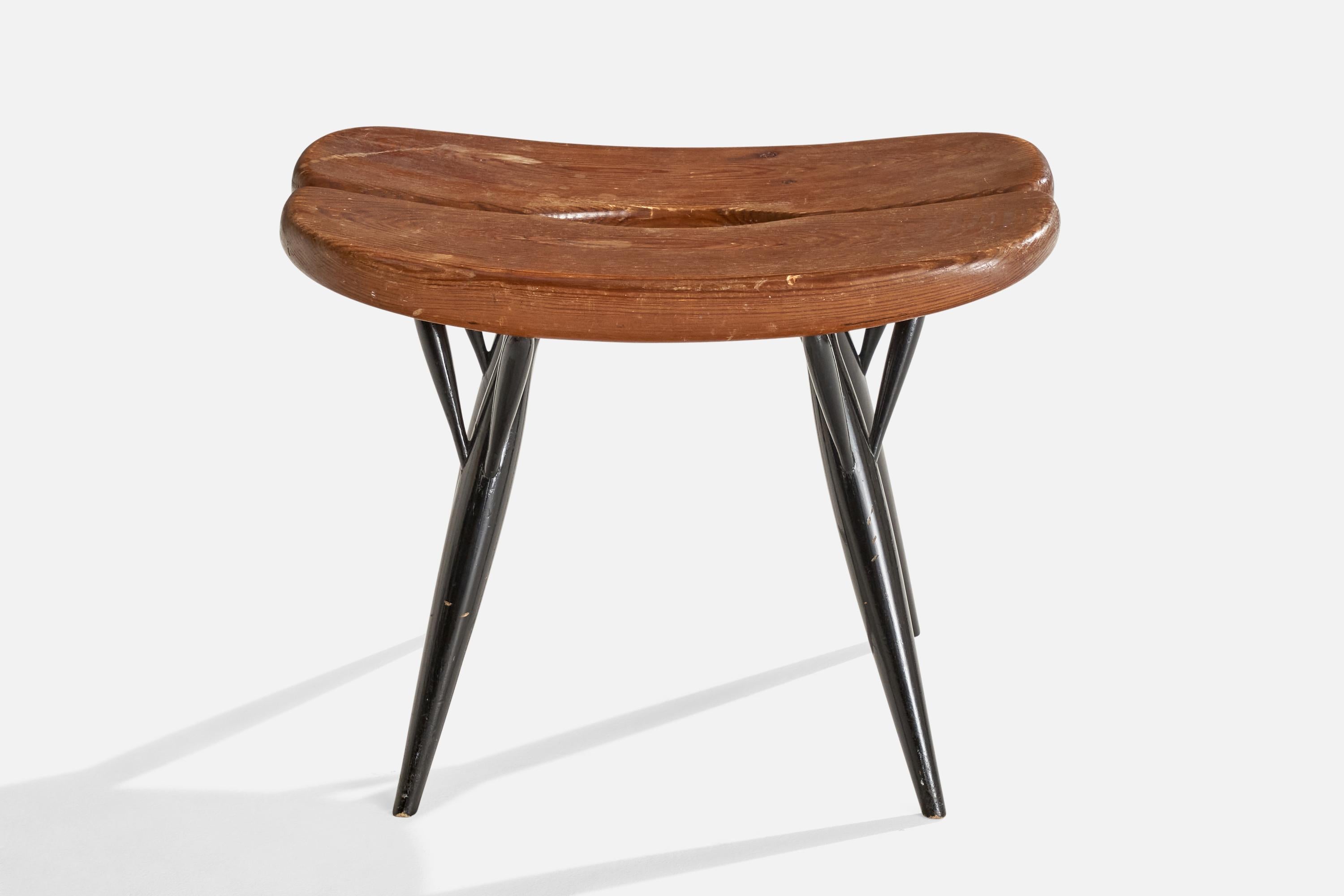 Ilmari Tapiovaara, Stool, Pine, Finland, 1950s (Finnisch) im Angebot