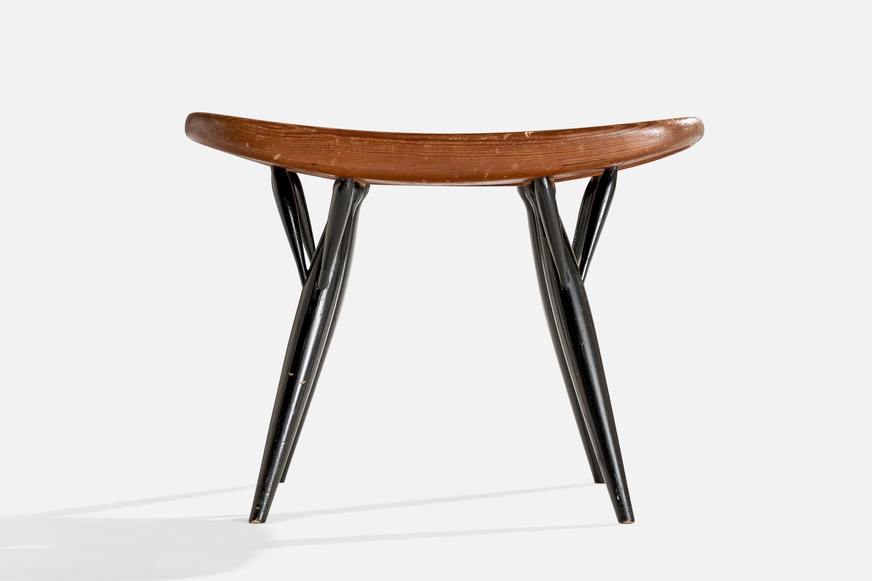 Ilmari Tapiovaara, Stool, Pine, Finland, 1950s im Zustand „Relativ gut“ im Angebot in High Point, NC
