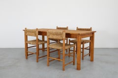 Ilmari Tapiovaara Style Pine Farm Table or Desk with Beautiful Woodgrain