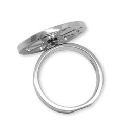 Bague Wheel Fortune en or blanc cinétique avec saphirs multicolores arc-en-ciel