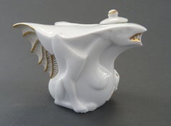 Théière en forme de dragon, 2012. Porcelaine, h 10 cm