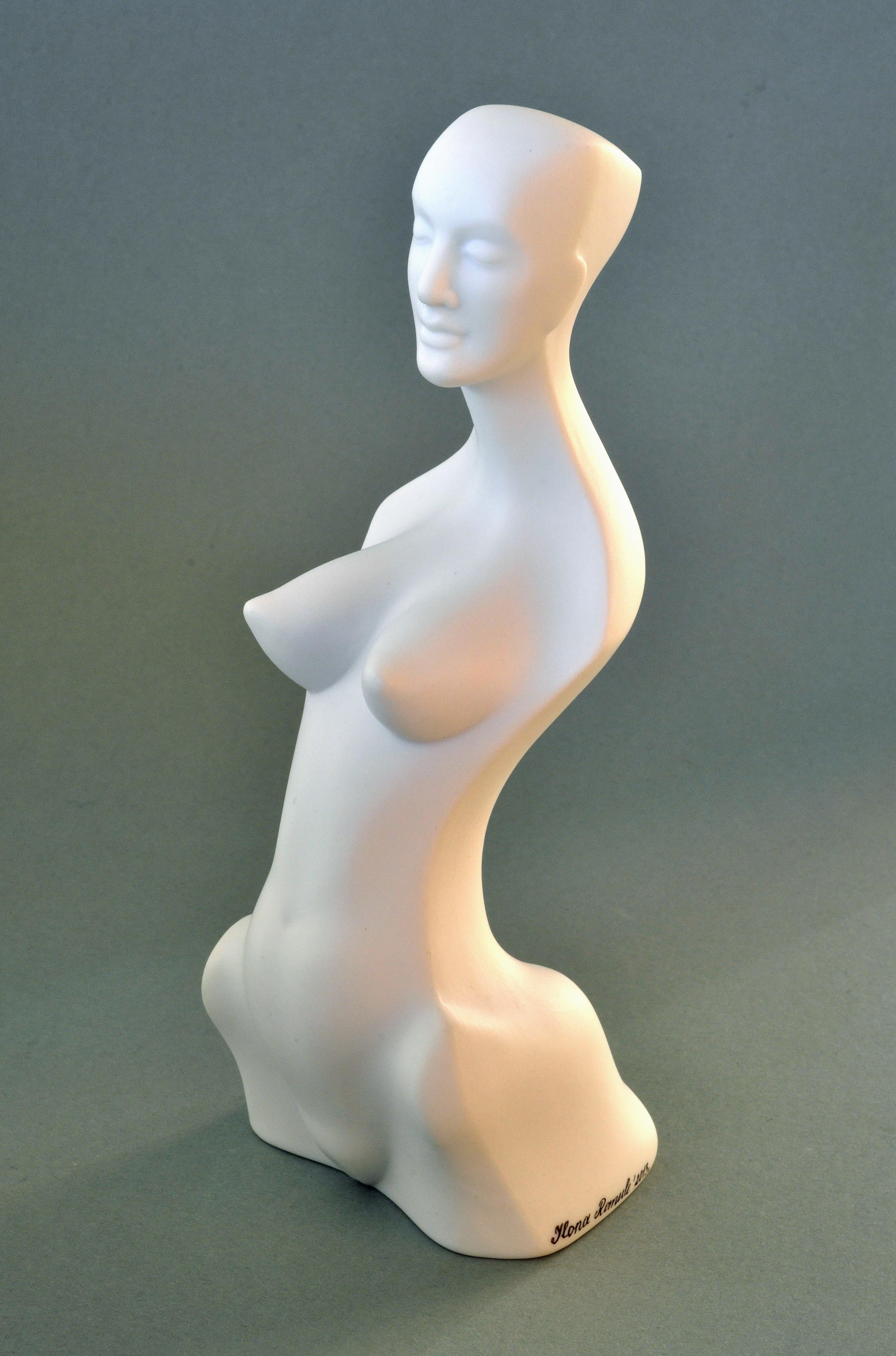 Women figure. I  2013, porcelain, h 17, 5 cm - Contemporary Sculpture by Ilona Romule