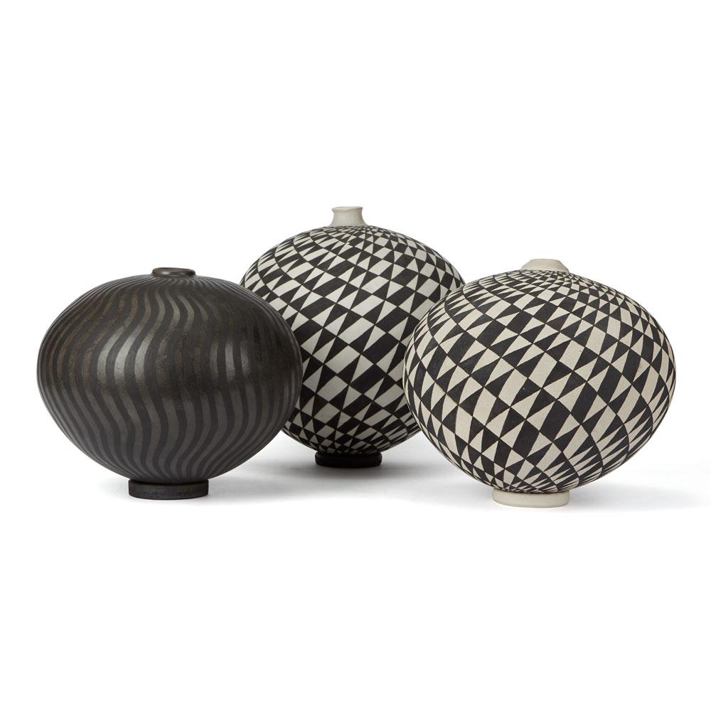 Ilona Sulikova Raku Fired Black Linear Pattern Studio Pottery Vase, 20th Century 6