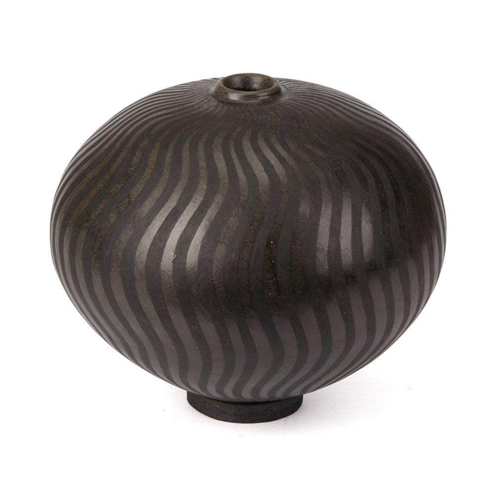 Glazed Ilona Sulikova Raku Fired Black Linear Pattern Studio Pottery Vase, 20th Century