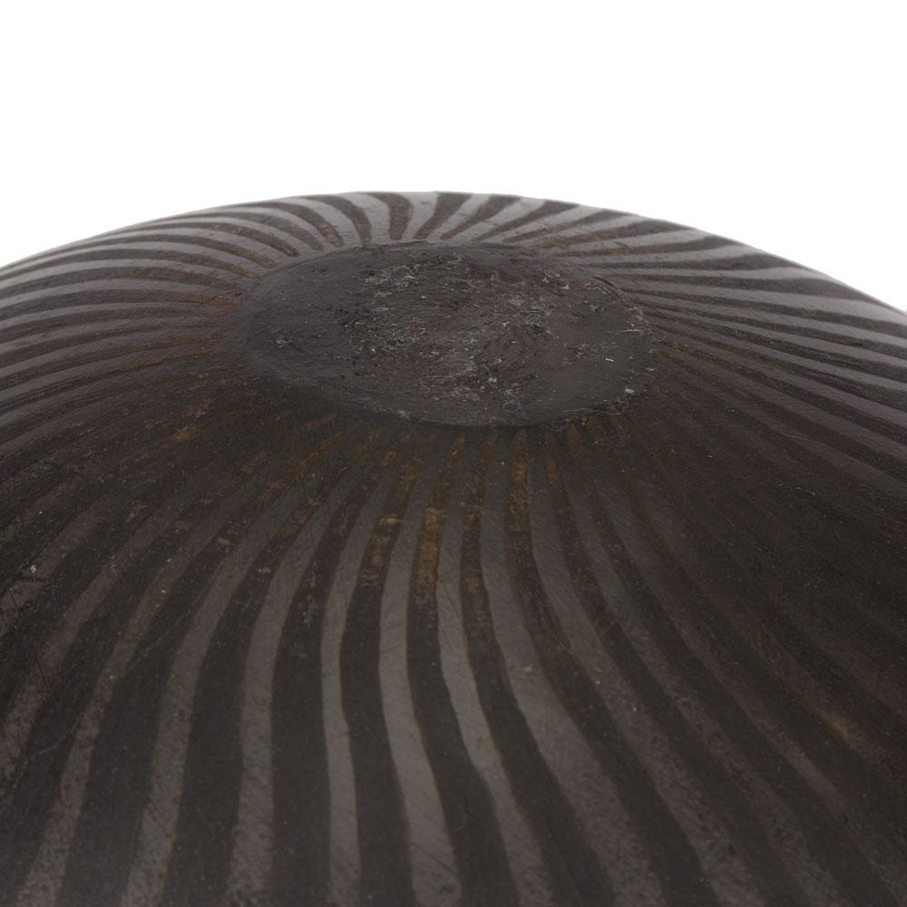 Ceramic Ilona Sulikova Raku Fired Black Linear Pattern Studio Pottery Vase, 20th Century