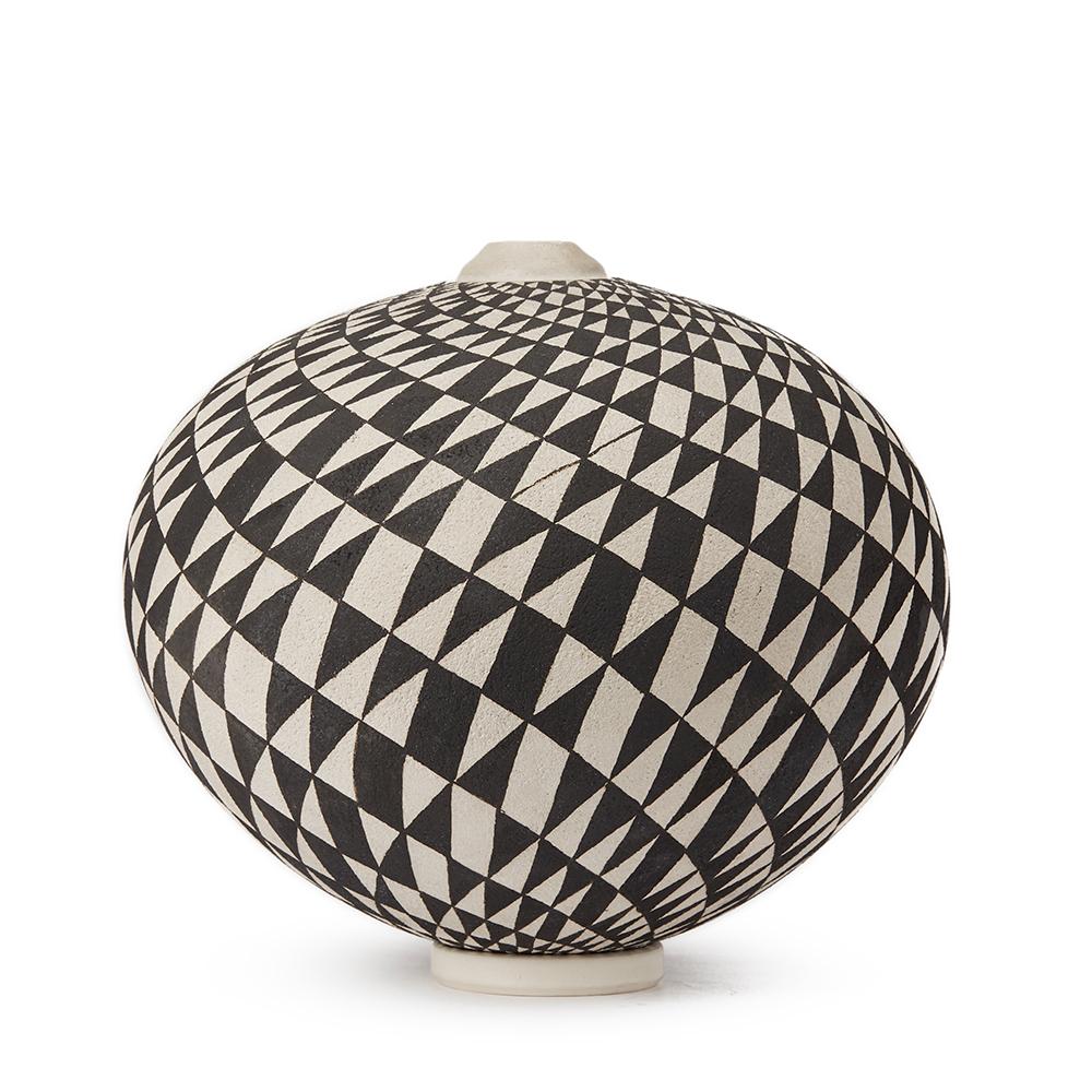 Central American Ilona Sulikova Raku Fired Monochrome Geometric Studio Pottery Vase, 20th Century