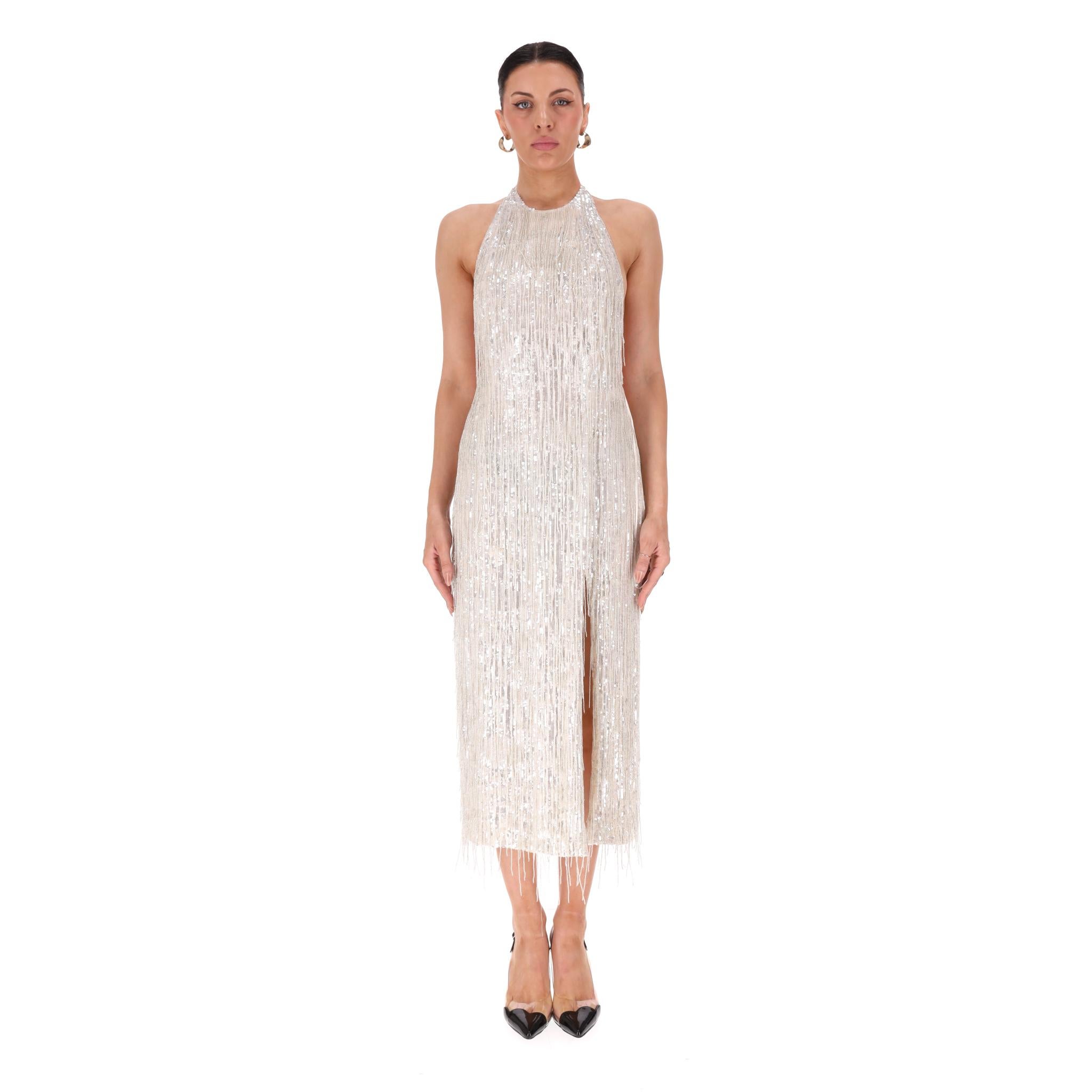 Ilta - Vestito midi senza schienale con lustrini e perline

Bellissimo abito con paillettes e frange, con delicati dettagli in perline di vetro.

Senza schienale con spacco nella parte anteriore della gamba.

Prezzo di listino circa 1,350€.

Taglia