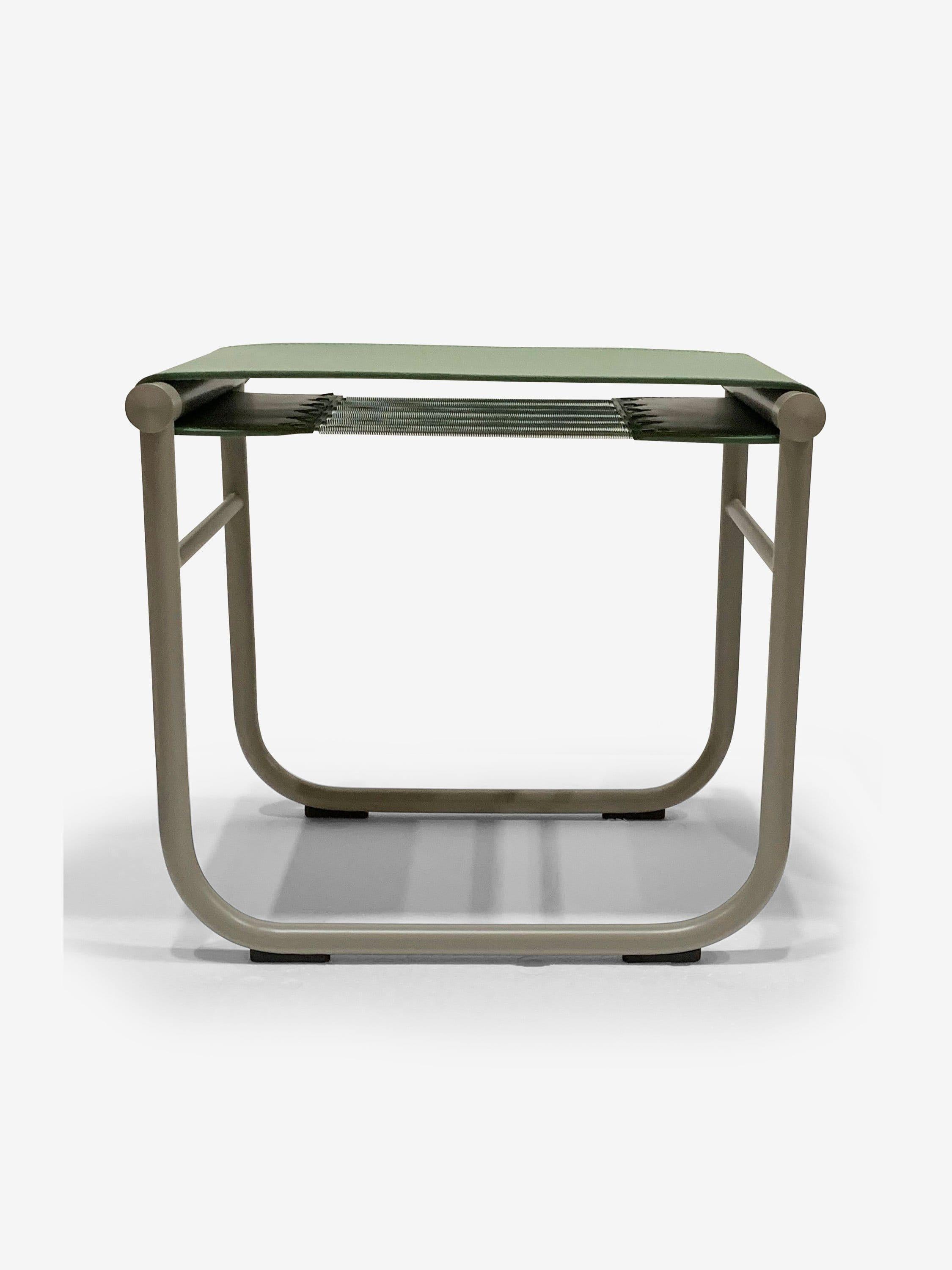 iMaestri Tabouret Le Corbusier 9 en émail boue Cassina en vente 1
