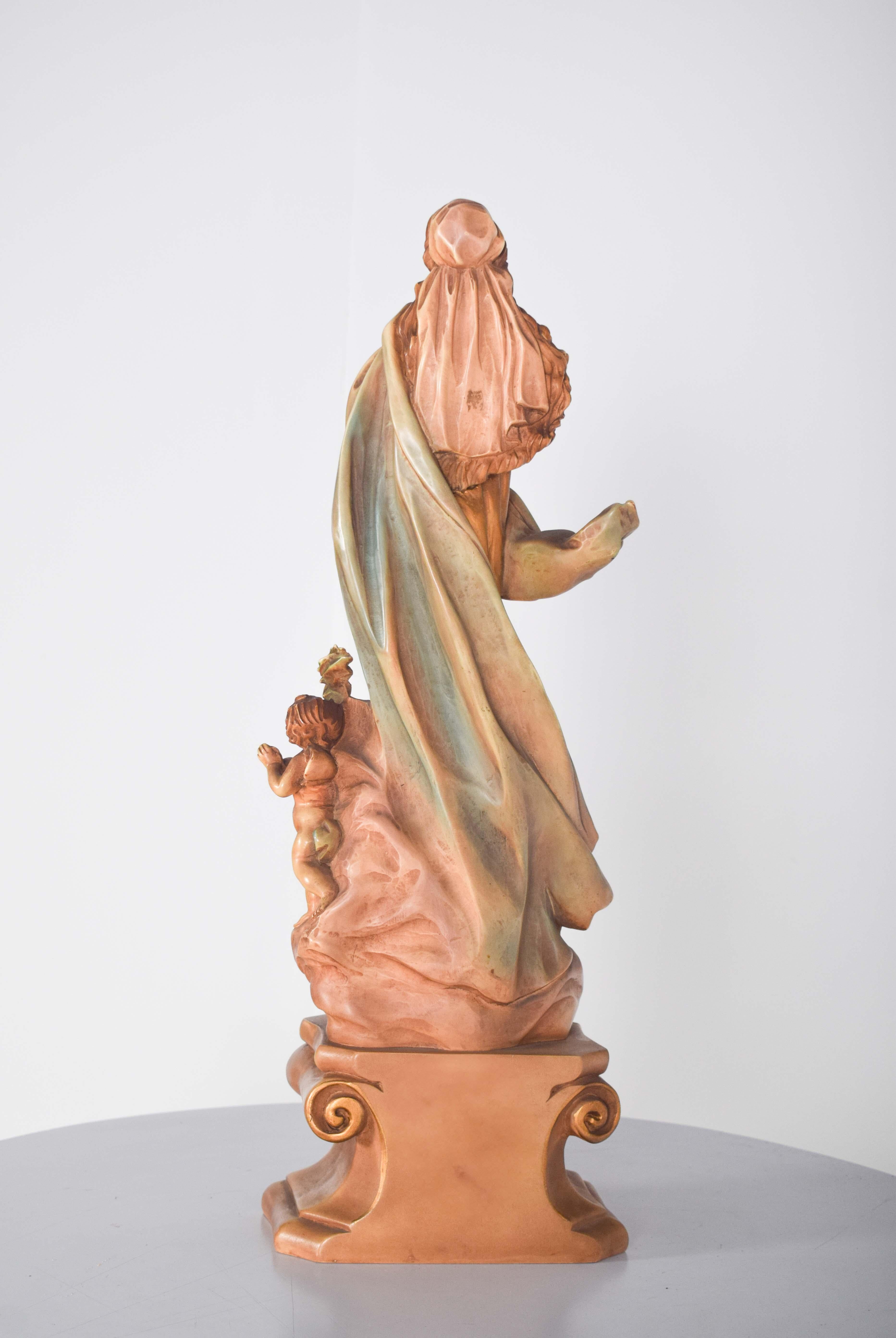 Ceramica Immagine di Nostra Signora della Concezione, scolpita in Marfinite in vendita