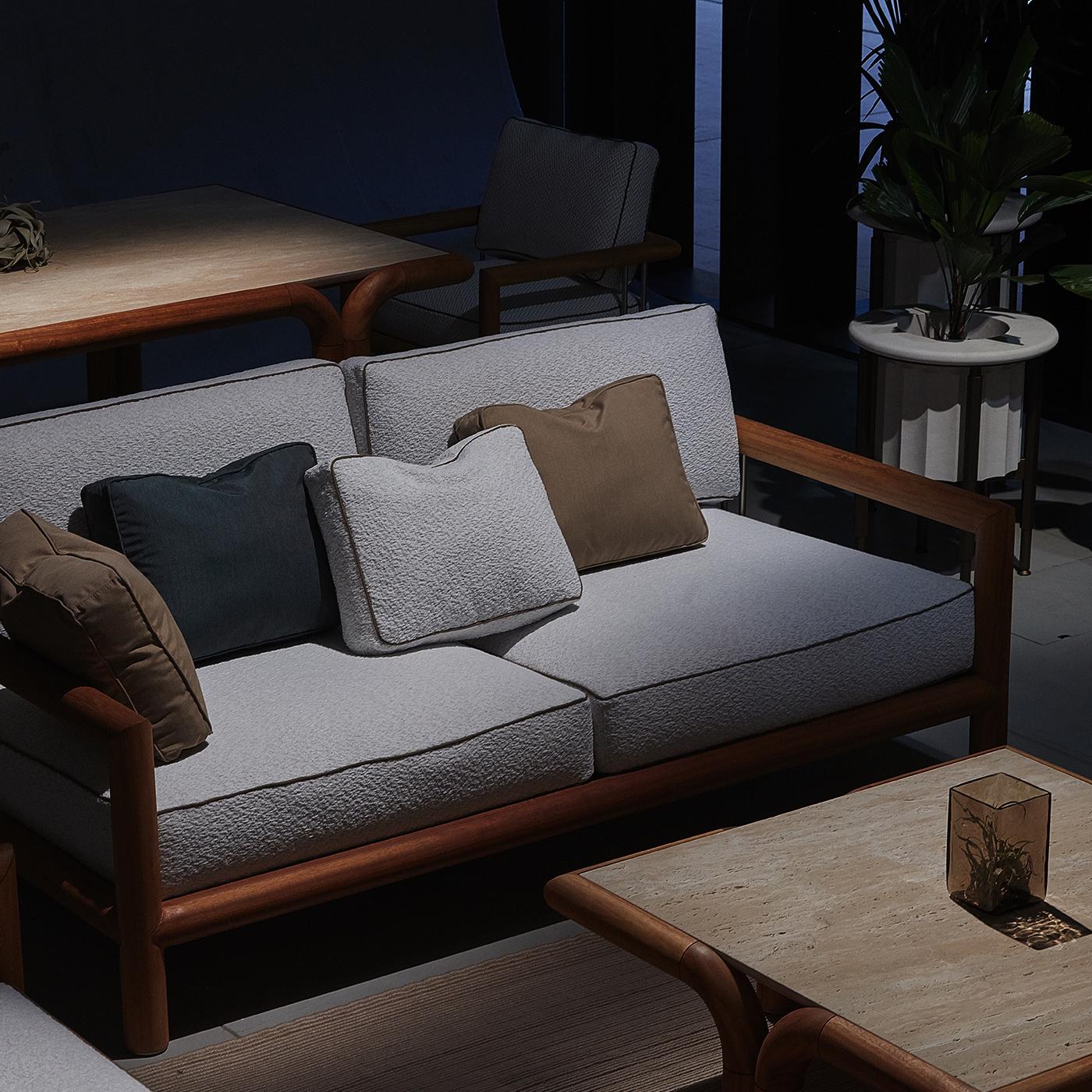Frame in brushed solid Iroko wood stained with natural oil, joining links in champagne finish steel with engraved Greenkiss logo. Toes in a champagne finish steel and lose cushions in outdoor foam and covered in outdoor fabric with piping.