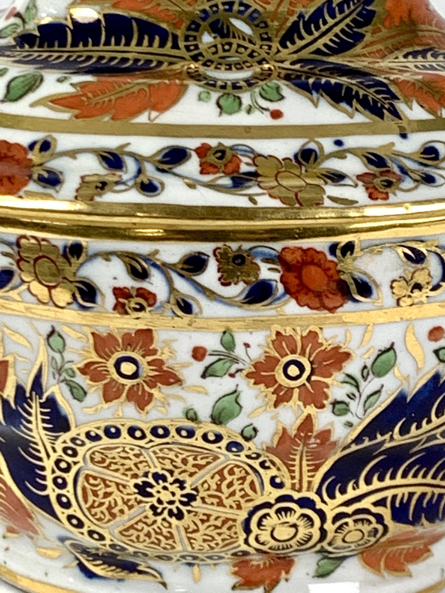 English Imari Faux Tobacco Leaf Porcelain Sugar Box Chamberlain's Worcester Circa 1805