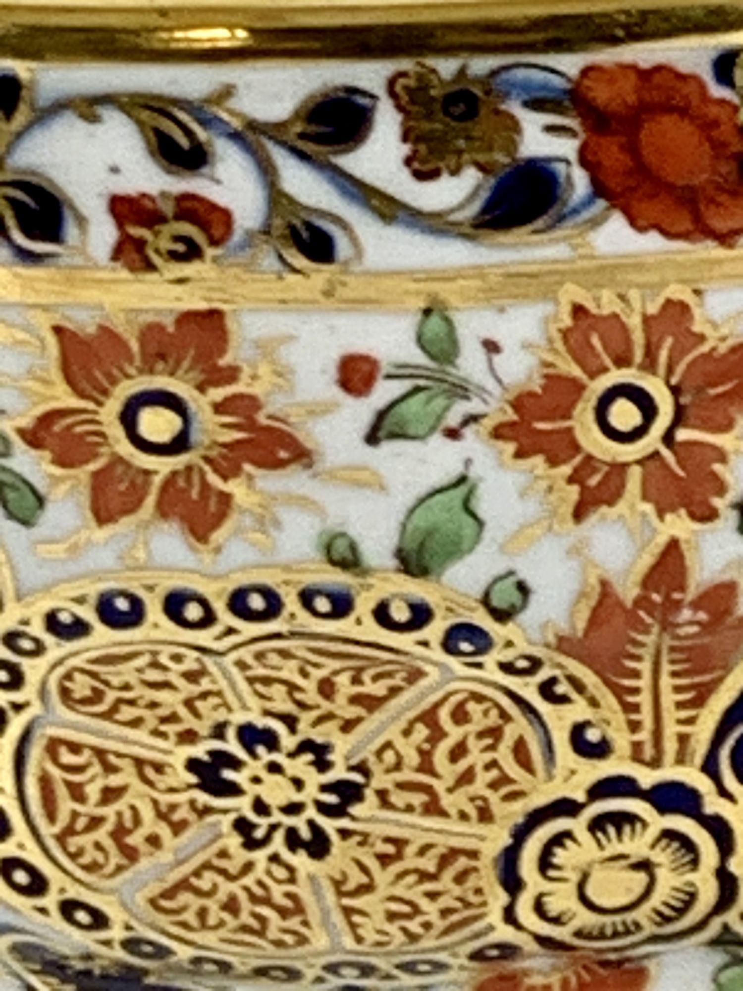 Hand-Painted Imari Faux Tobacco Leaf Porcelain Sugar Box Chamberlain's Worcester Circa 1805
