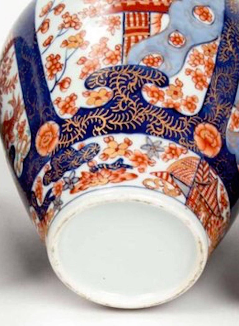 Imari Ginger Jar with Dog Finial, Meiji Period For Sale at 1stDibs