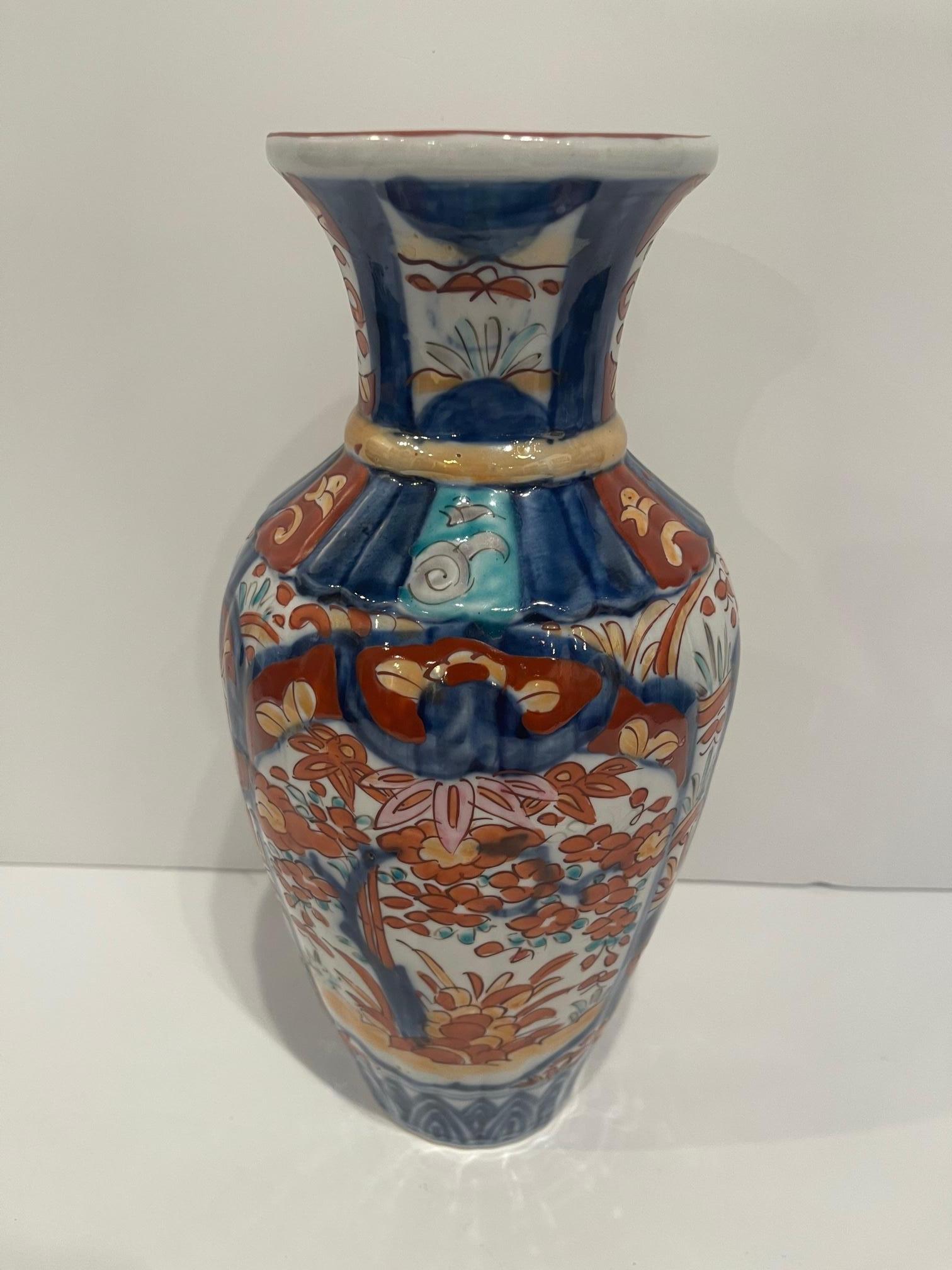 Vase japonais Imari, 19e siècle Bon état - En vente à Savannah, GA