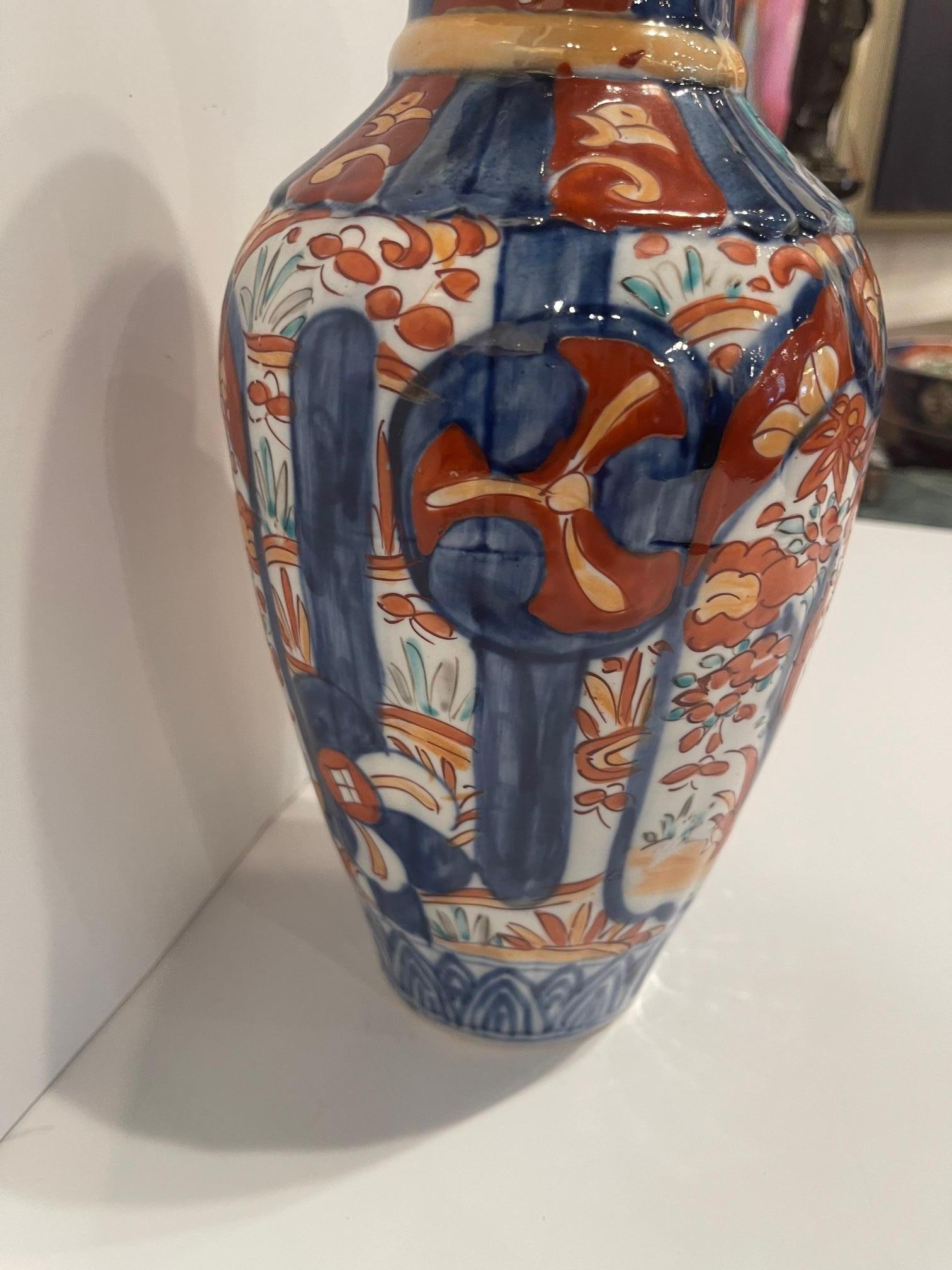 Vase japonais Imari, 19e siècle en vente 1