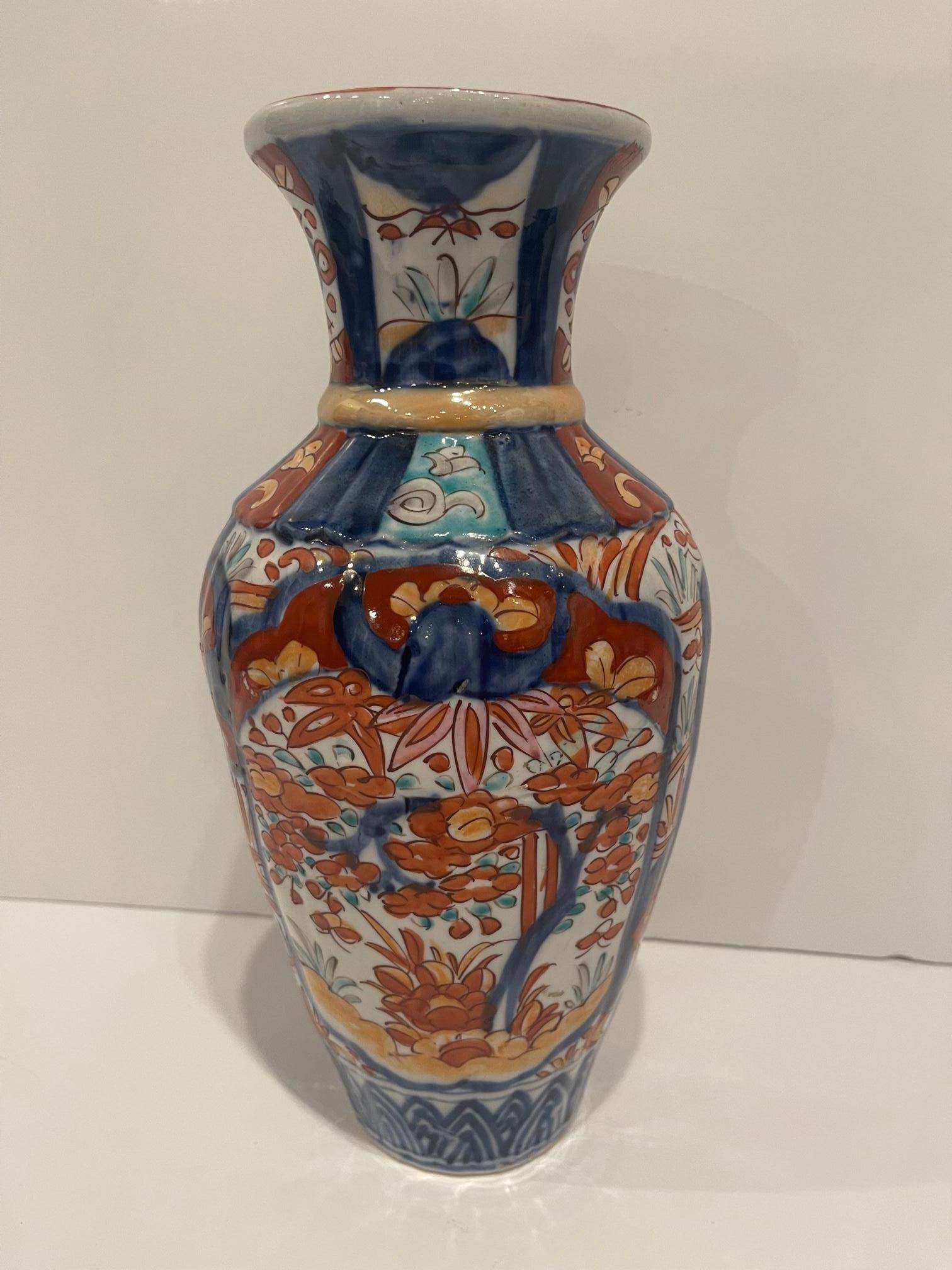 Vase japonais Imari, 19e siècle en vente 2