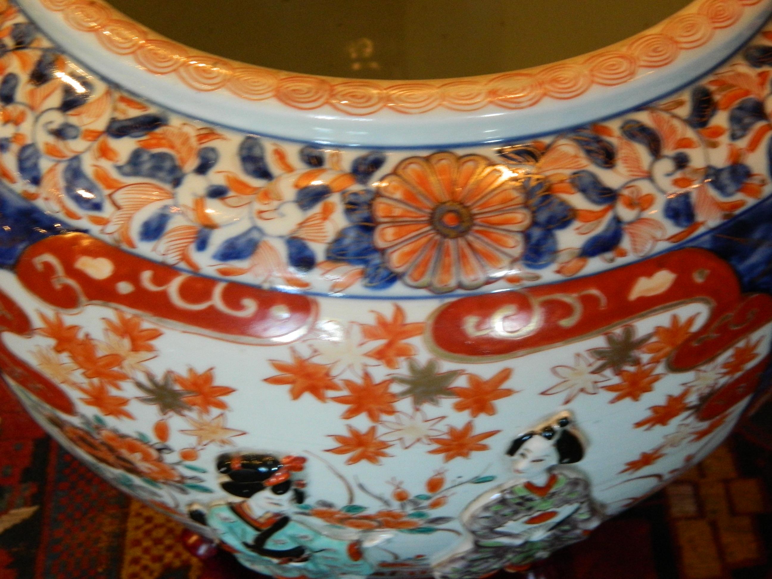 Porcelain Imari Jardiniere or Planter with Relief Design, 20th Century For Sale