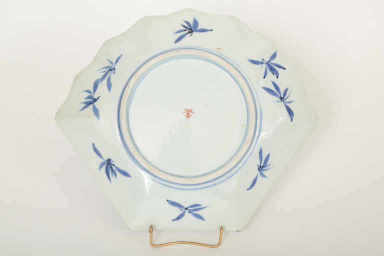 Imari Meiji Period Fan Shaped Porcelain Plate For Sale at 1stdibs