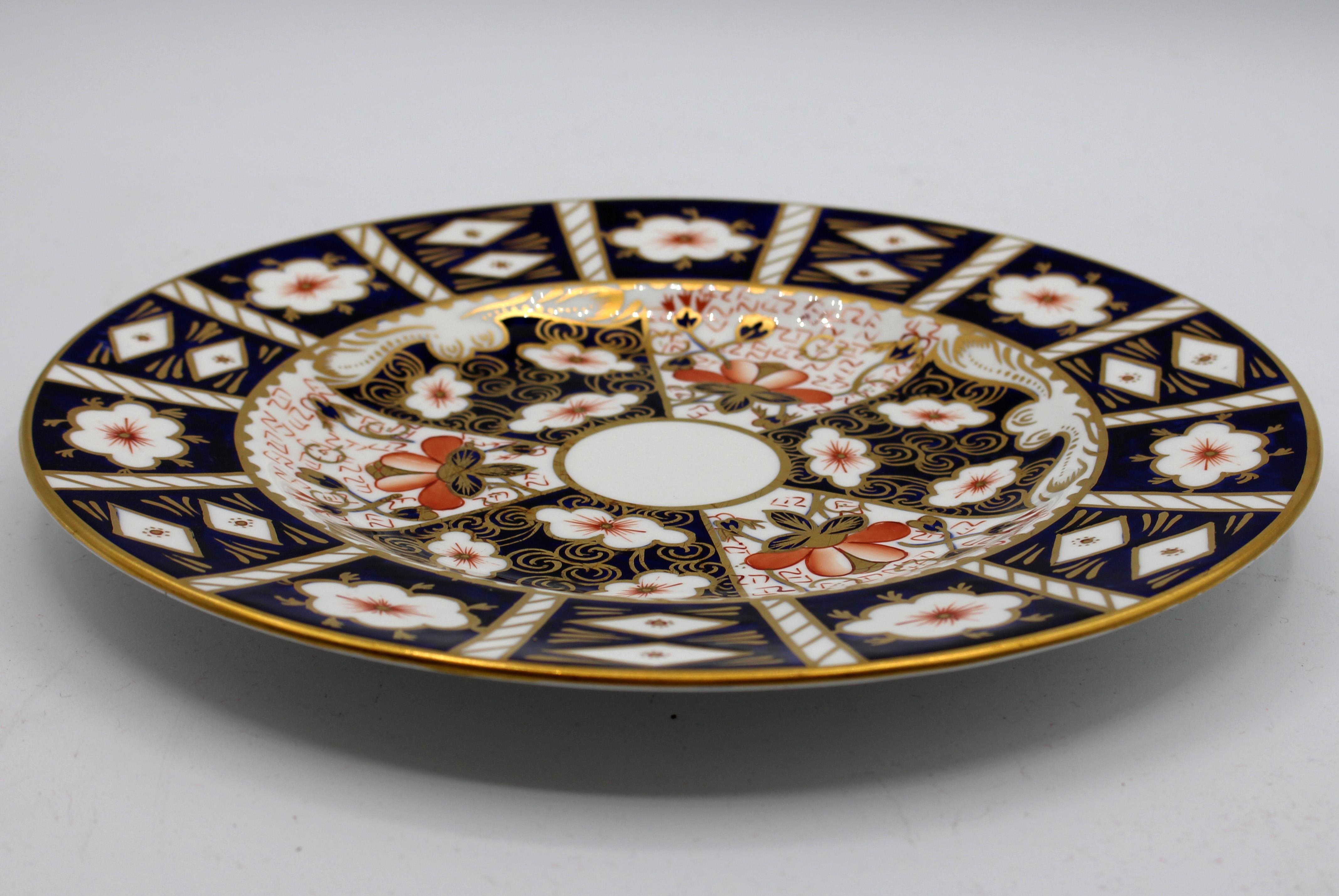 Imari Pattern Royal Crown Derby Dinner Plates, Set of 12 In Good Condition In Chapel Hill, NC