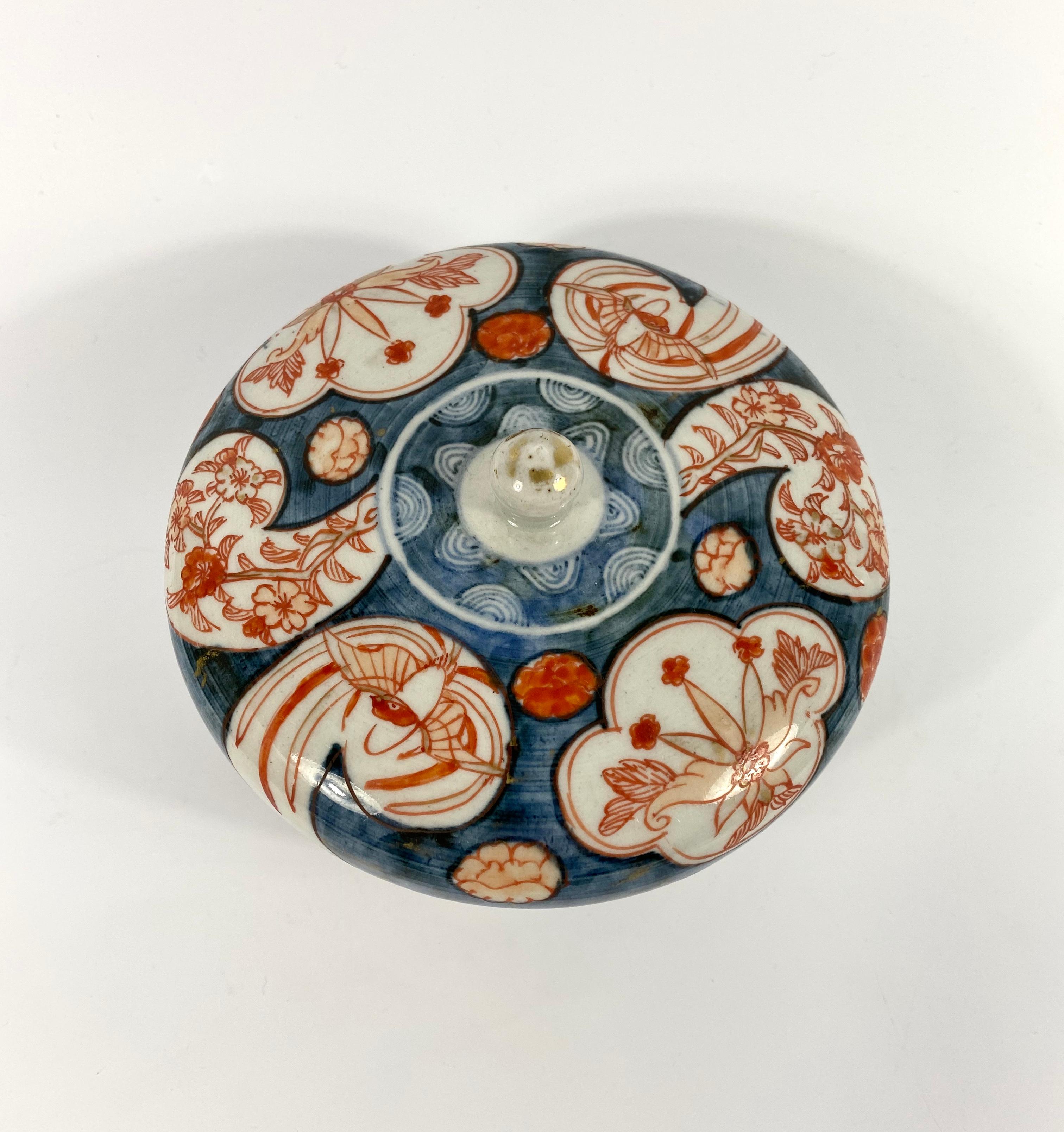 Cuit Bol et couvercle en porcelaine d'Imari, Arita, Japon, 18ème siècle