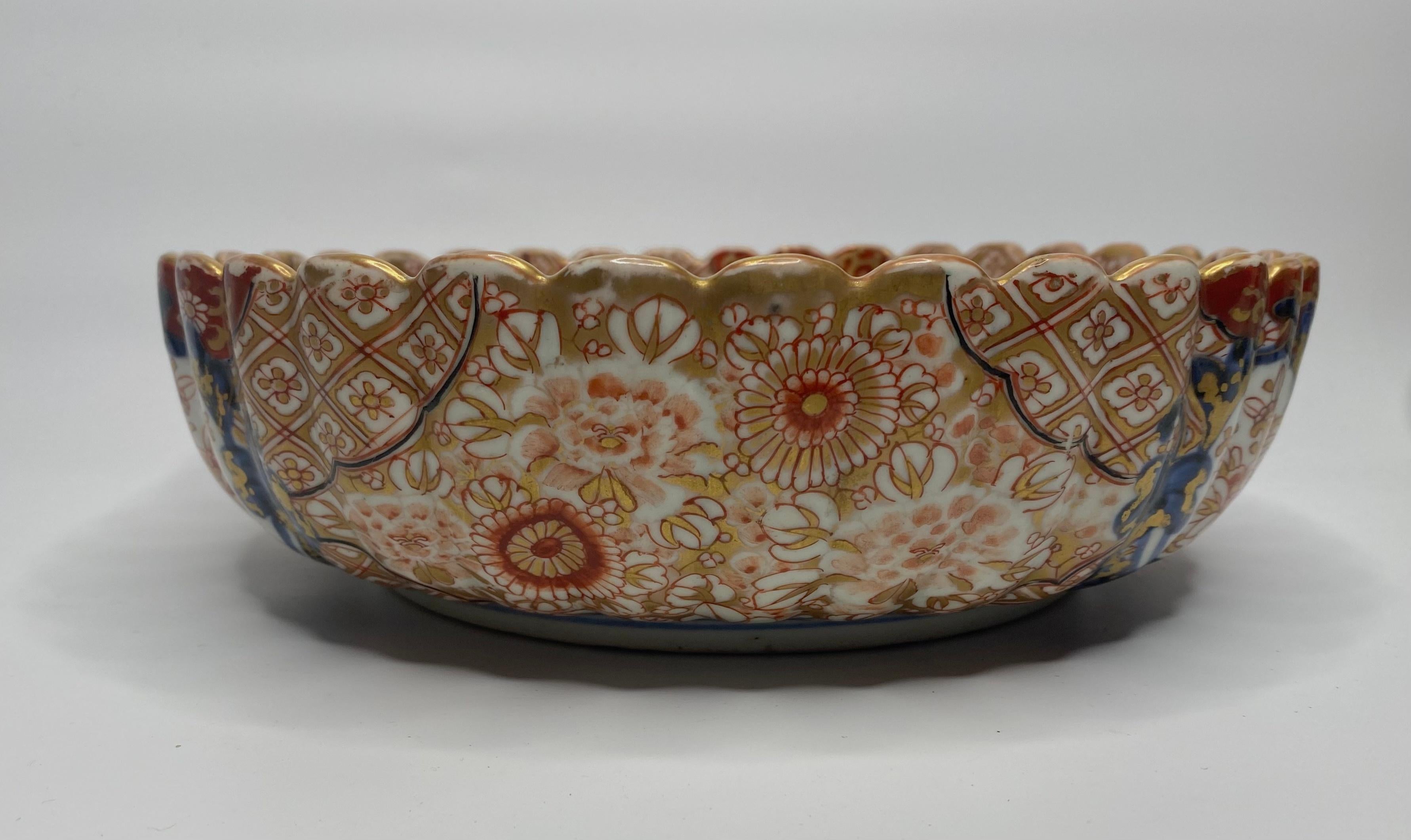 Imari Porcelain Bowl, Arita, Japan, circa 1890, Meiji Period 3