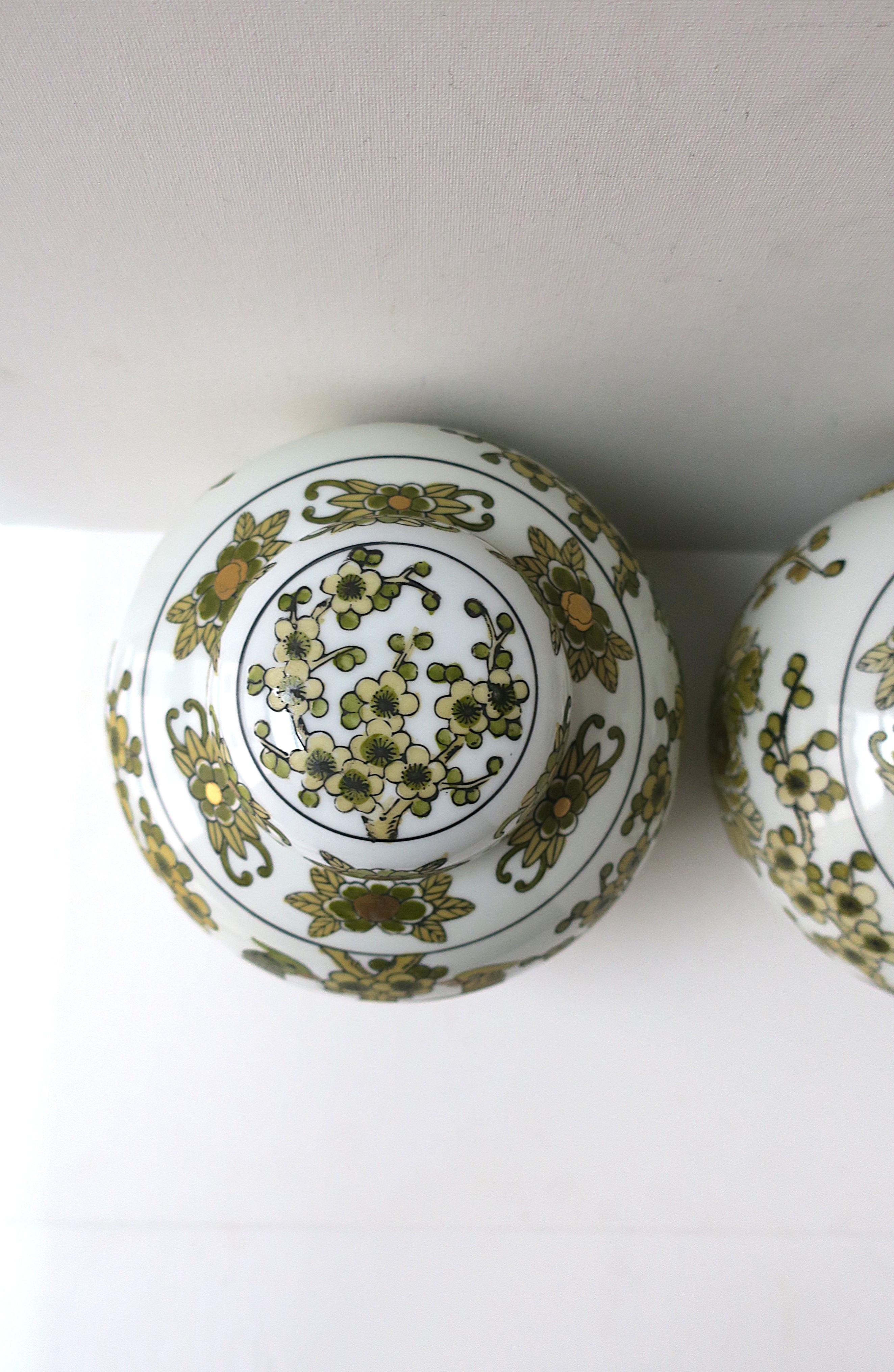 Imari Porcelain Ginger Jar Vases Bird Design, Pair 4