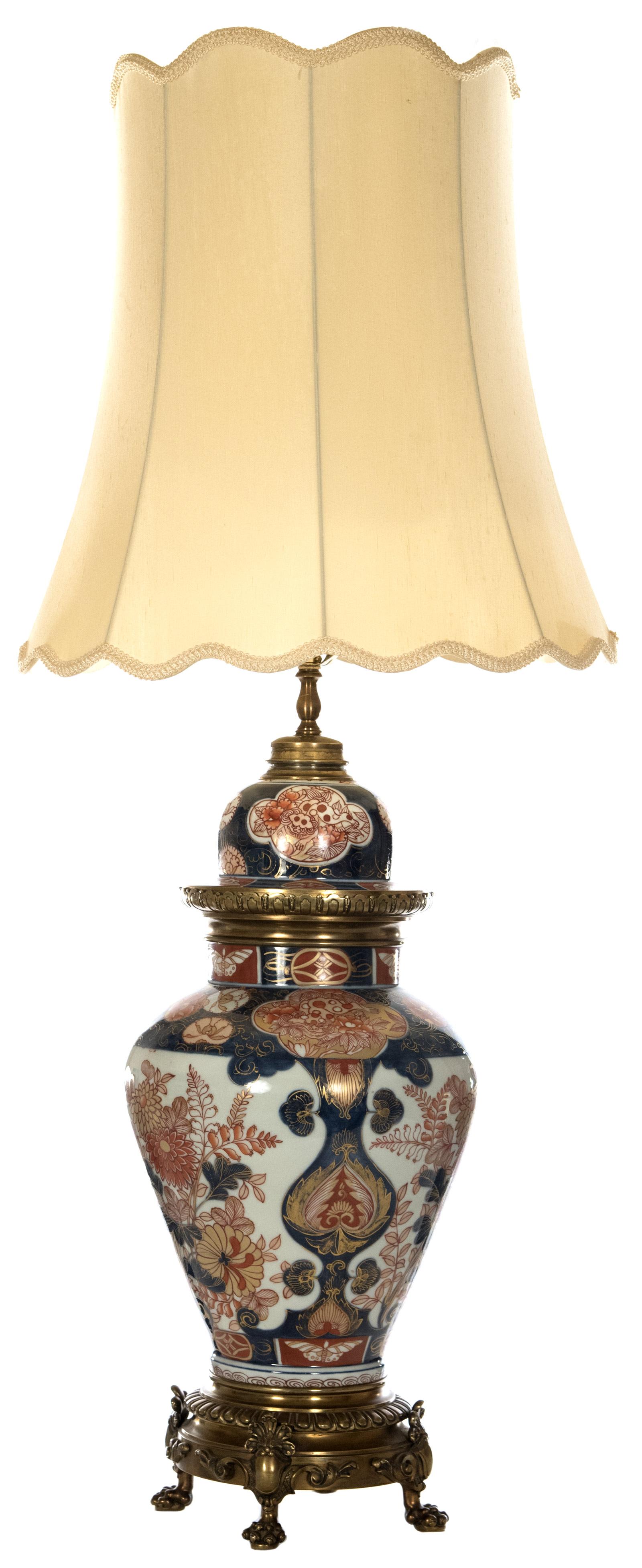 Imari Porcelain Jar and Brass Table Lamp In Good Condition For Sale In Salt Lake City, UT