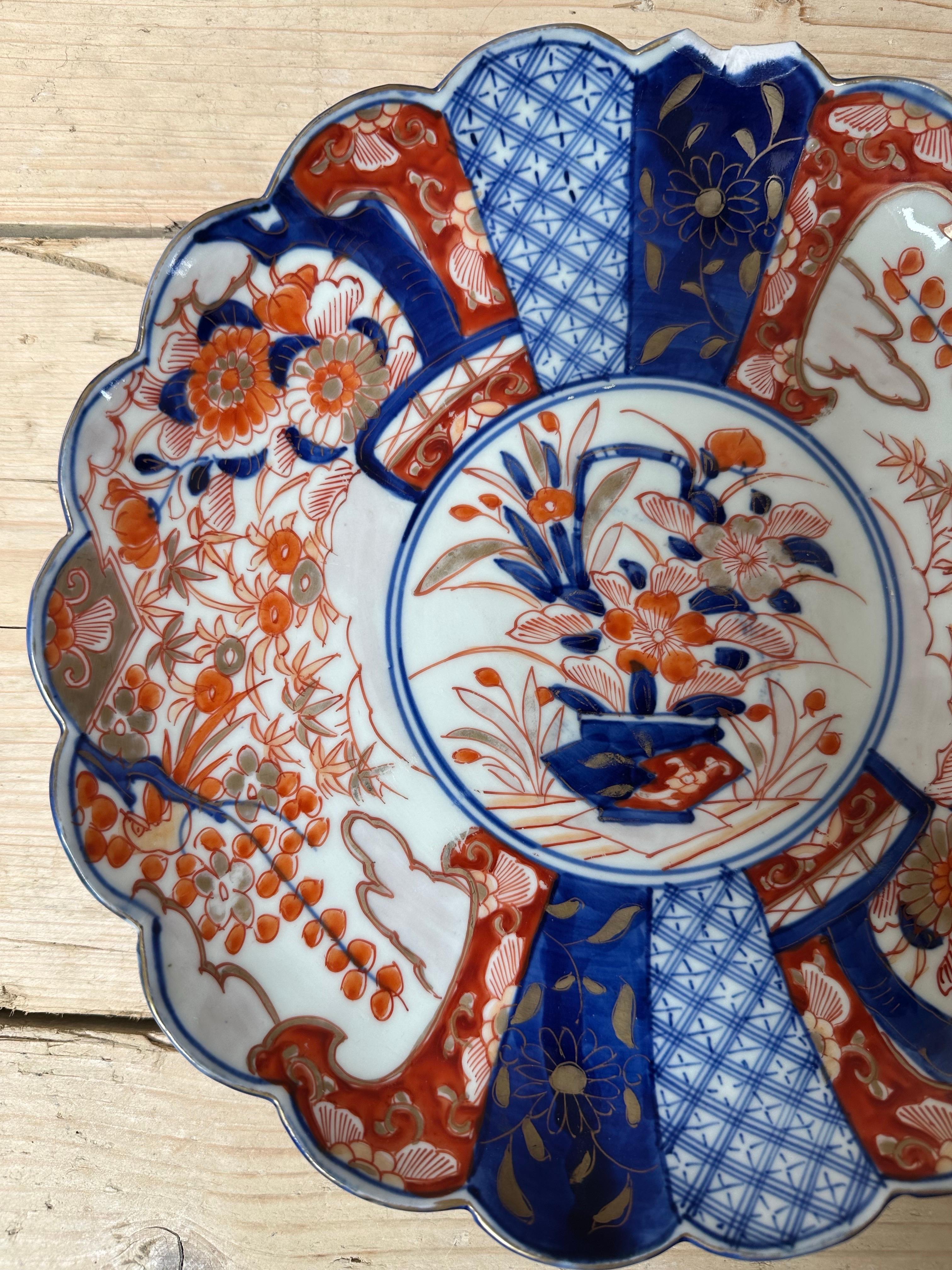 Imari Porcelain Large Plate, Edo Meiji Period, Early 18th Century For Sale 3