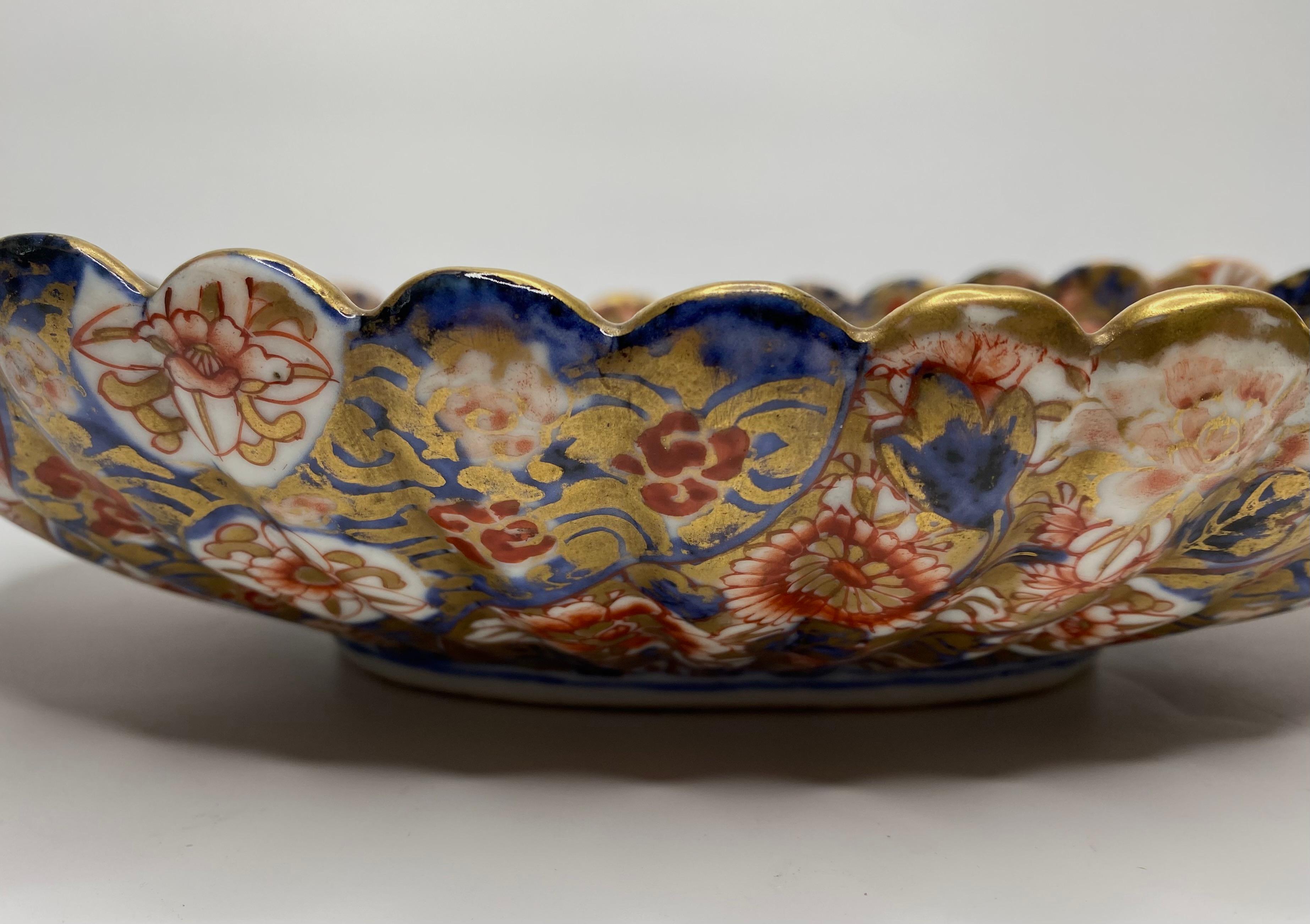 Porcelain Imari porcelain shallow bowl, Arita, Japan, c. 1890, Meiji Period.