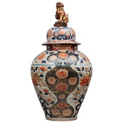 Imari Porcelain Vase and Cover from Japan, circa 1700