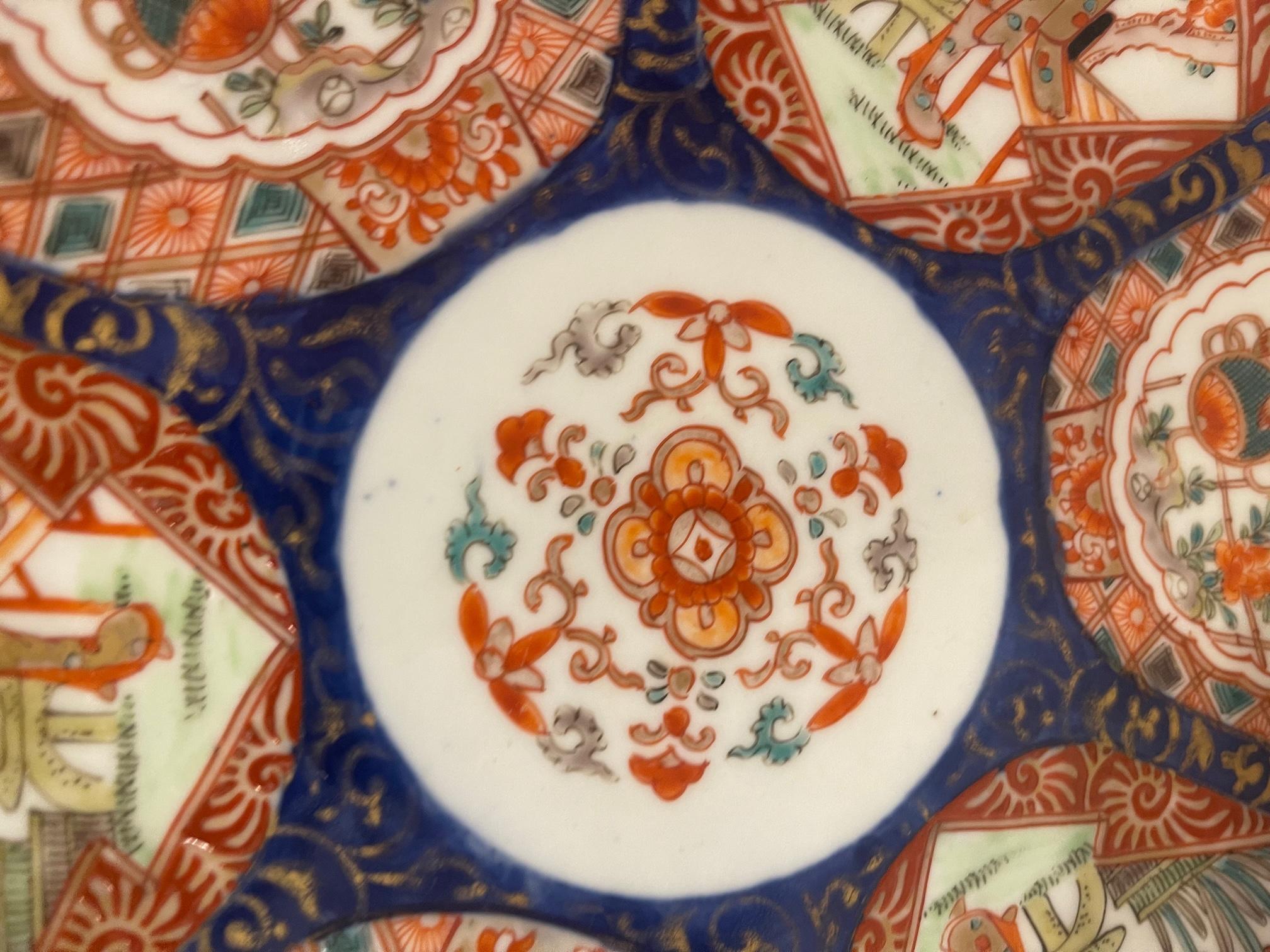 Imari Scalloped Charger Porcelain Plate, 19th Century In Good Condition For Sale In Savannah, GA