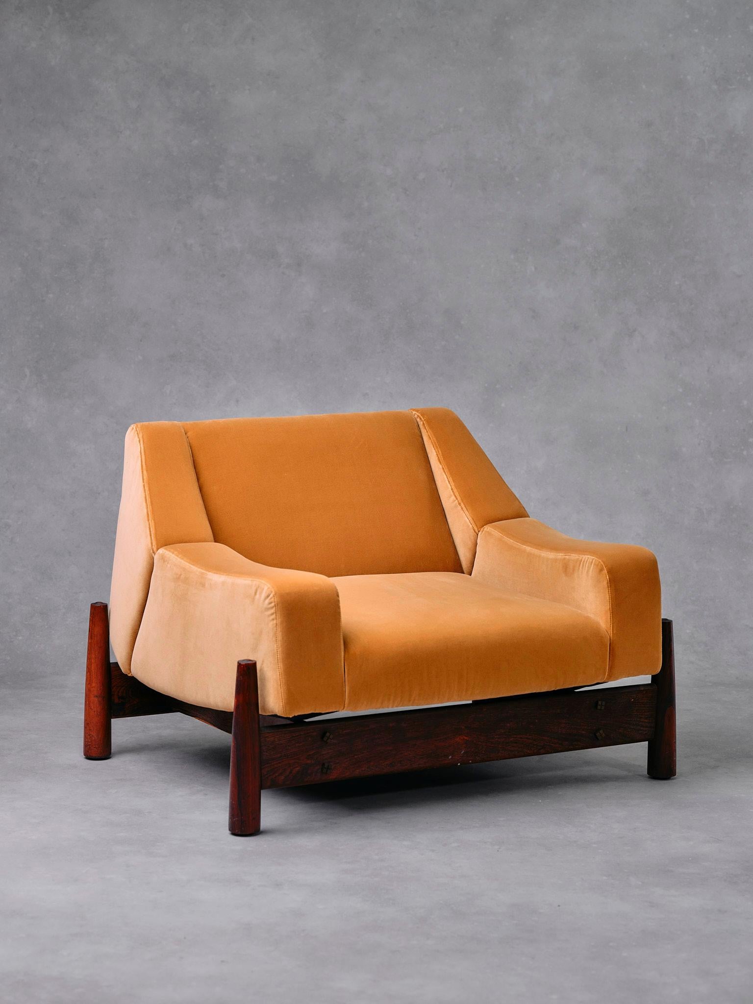 Upholstery Imbuia Wood Pair of Armchairs by Móveis Cimo 1960s Brazil Dedar Milano Fabric For Sale