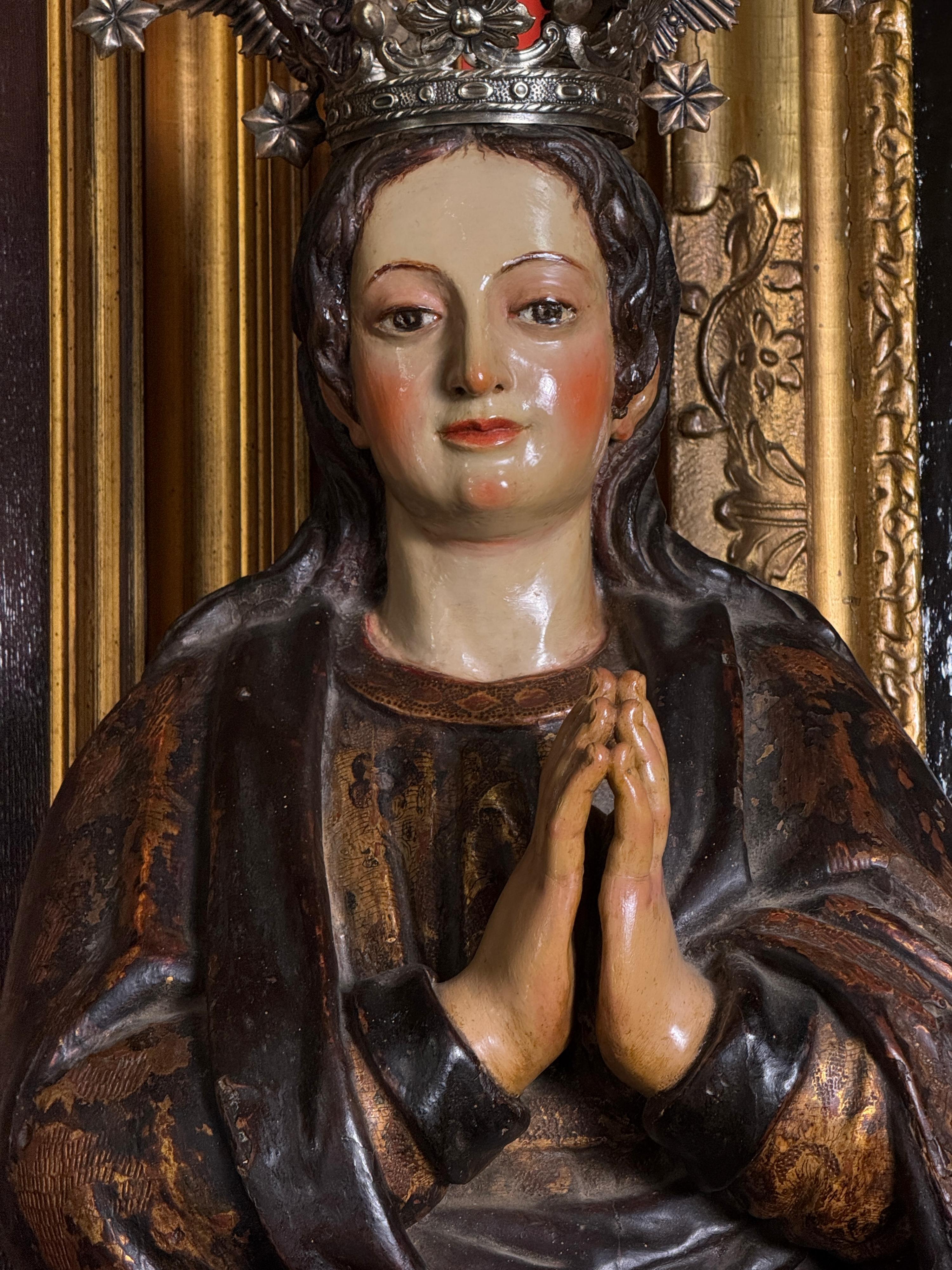 Colonial espagnol Immaculée Conception avec couronne péruvienne en argent, Spanish School, 18e siècle en vente