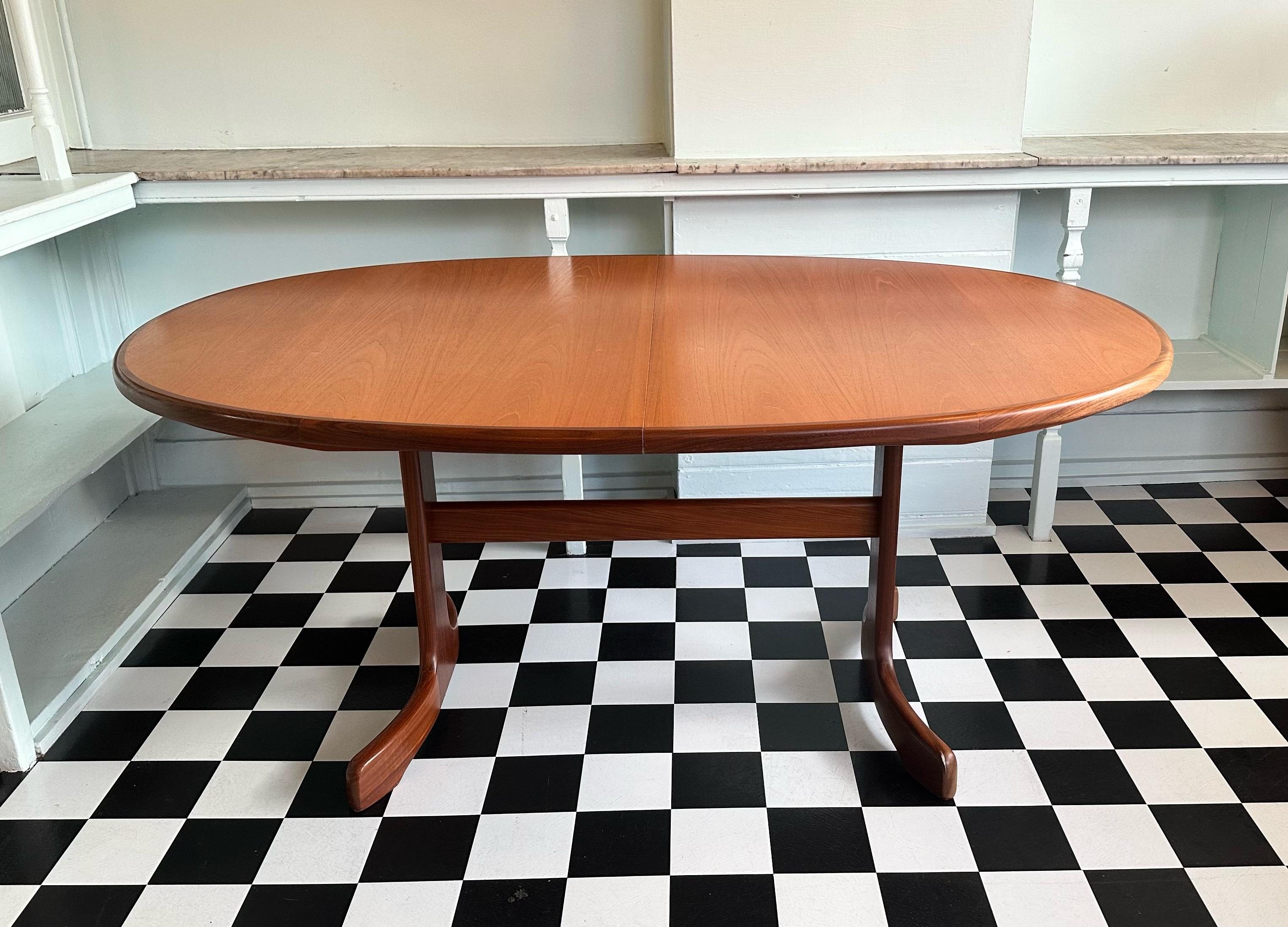 Beautiful mid-century G Plan Fresco teak oval dining table. Immaculate, like new condition, has been very well looked after by one previous owner. This table looks as close to the day when it was purchased as it could possibly be, which is so rare