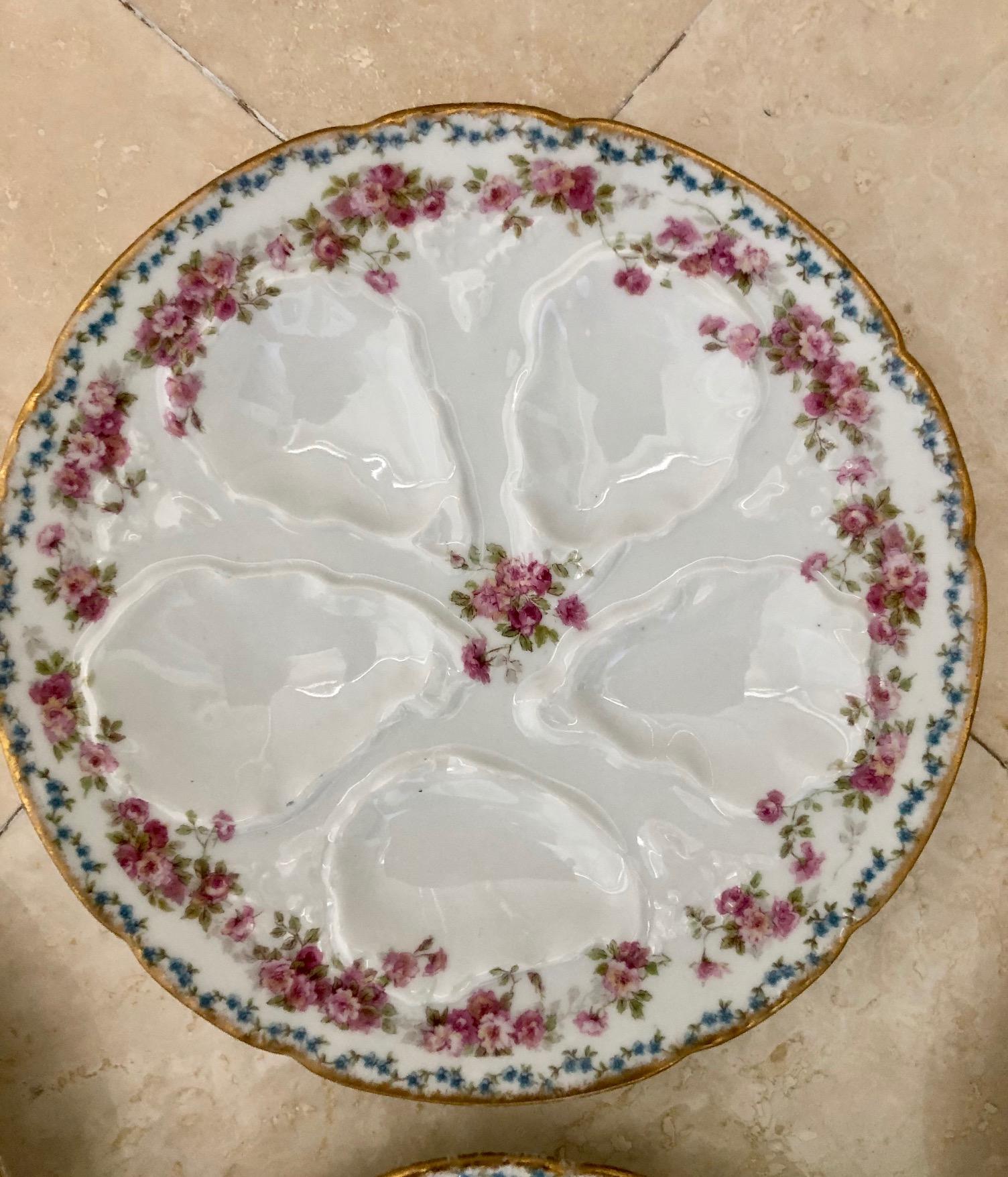 Immaculé ensemble de six assiettes à huîtres françaises de Limoges en vente 5