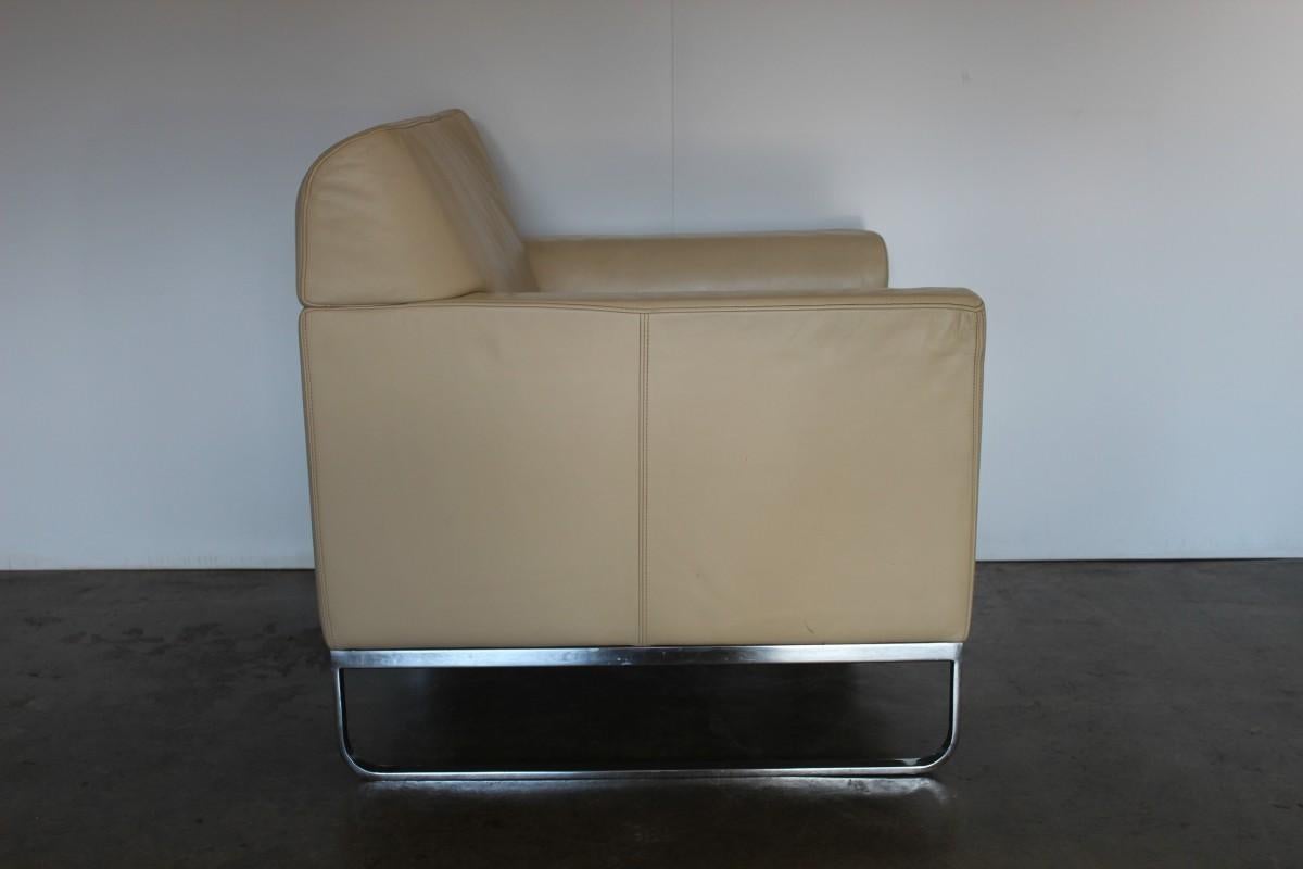 Contemporary Immaculate Sublime Walter Knoll “Morgan 465” Armchair in Cream Leather  For Sale