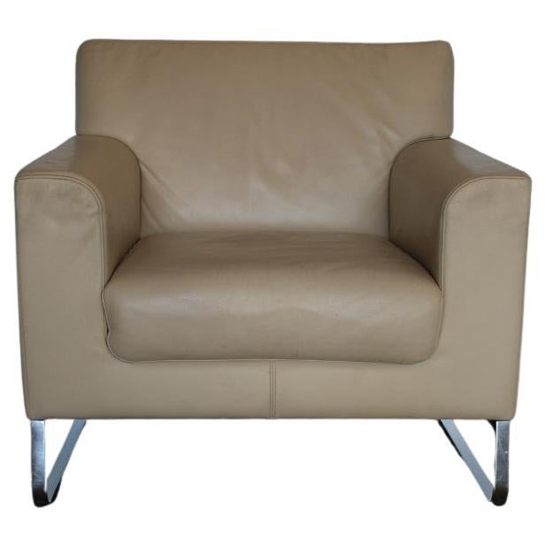 Immaculate Sublime Walter Knoll “Morgan 465” Armchair in Cream Leather  For Sale