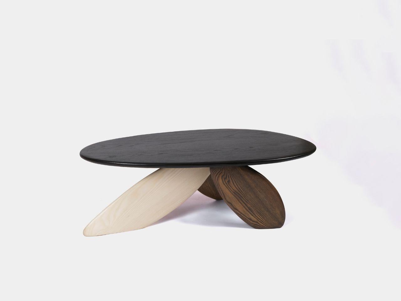 The Pebbles On The Smooth Surface Are An Old Result That Humans Cannot Feel Over Time. They Also Express Natural Results By Cutting Down Trees To Experience The Passage Of Time Through Work. When Further Refined, The Trees Produce New Grains. When