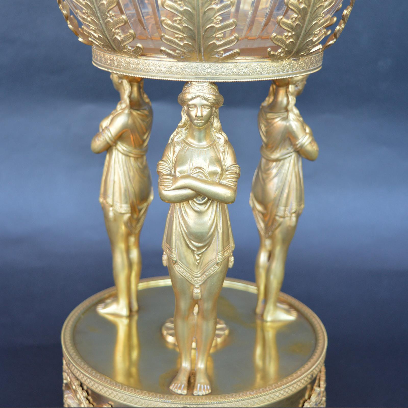 Impair 19 Century French Center Piece with Glass Bold, 1880s For Sale 2
