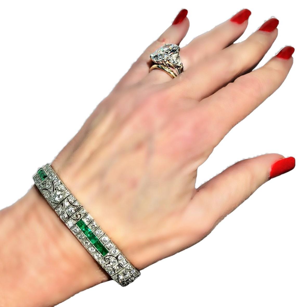 Impeccable Art Deco Diamond and Emerald Bracelet 7