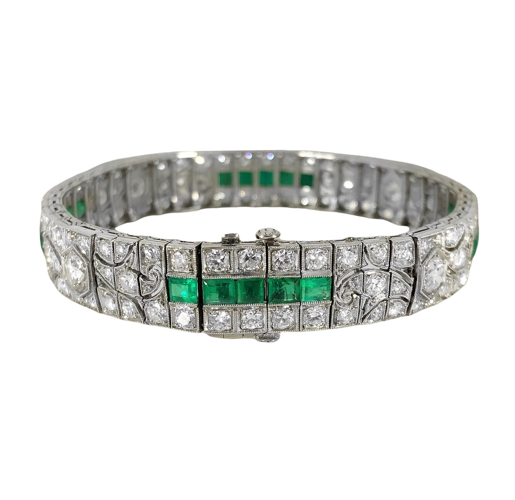 Emerald Cut Impeccable Art Deco Diamond and Emerald Bracelet
