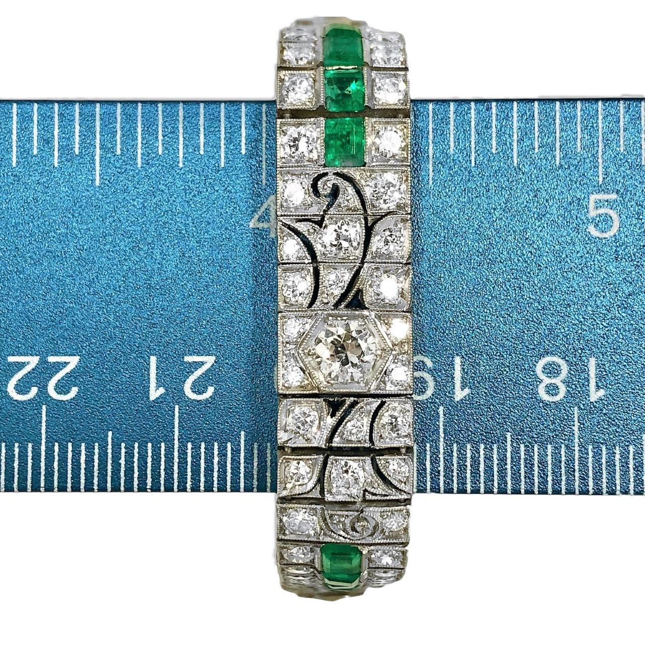Impeccable Art Deco Diamond and Emerald Bracelet 4