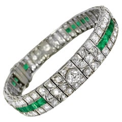 Impeccable Art Deco Diamond and Emerald Bracelet