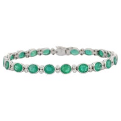 Impeccable Art Deco Style Emerald and Diamond Bracelet in 18 Karat White Gold  