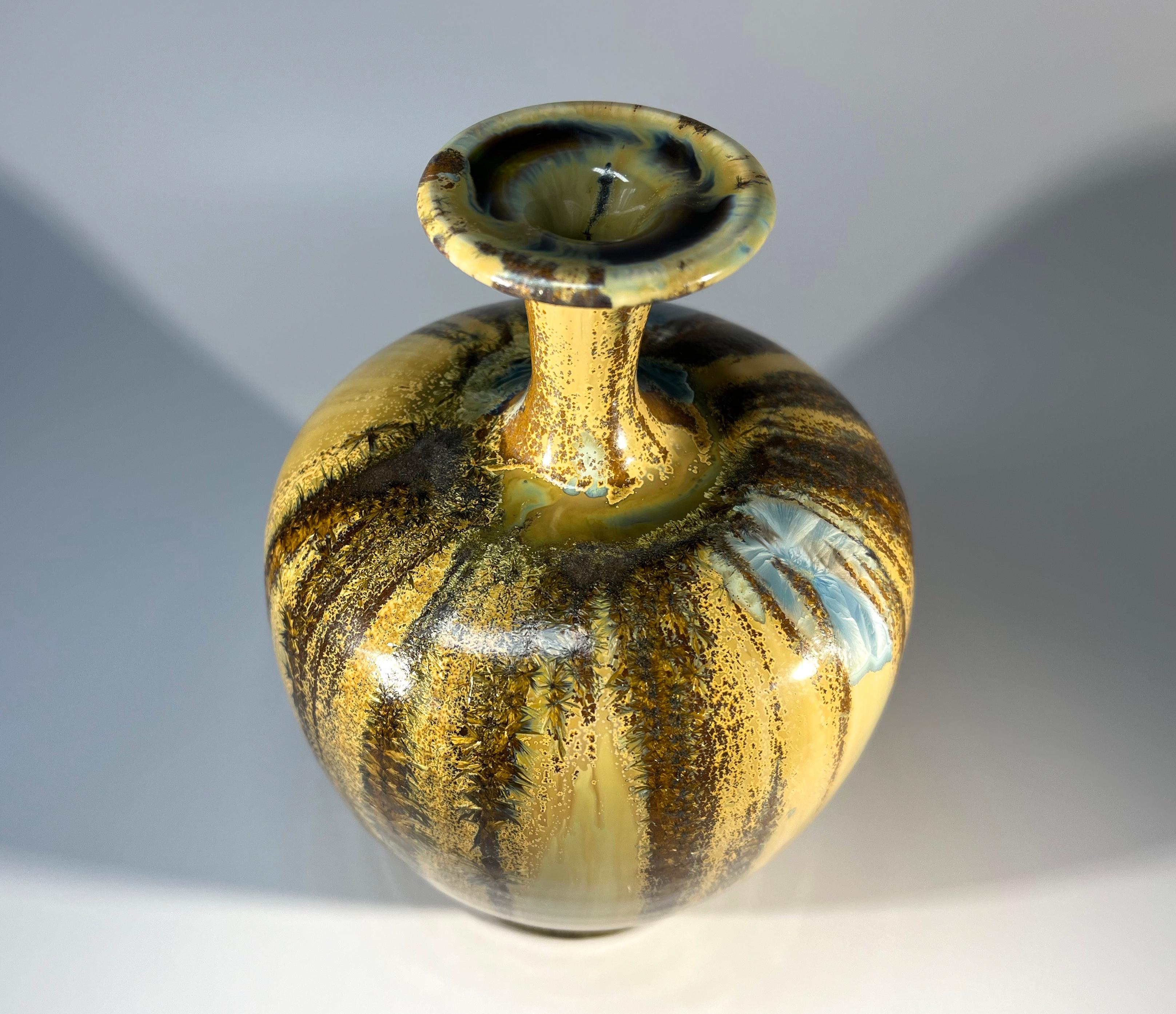 Impeccable Crystalline Glaze Studio Pottery Vase By Maurice Young Sussex England For Sale 4