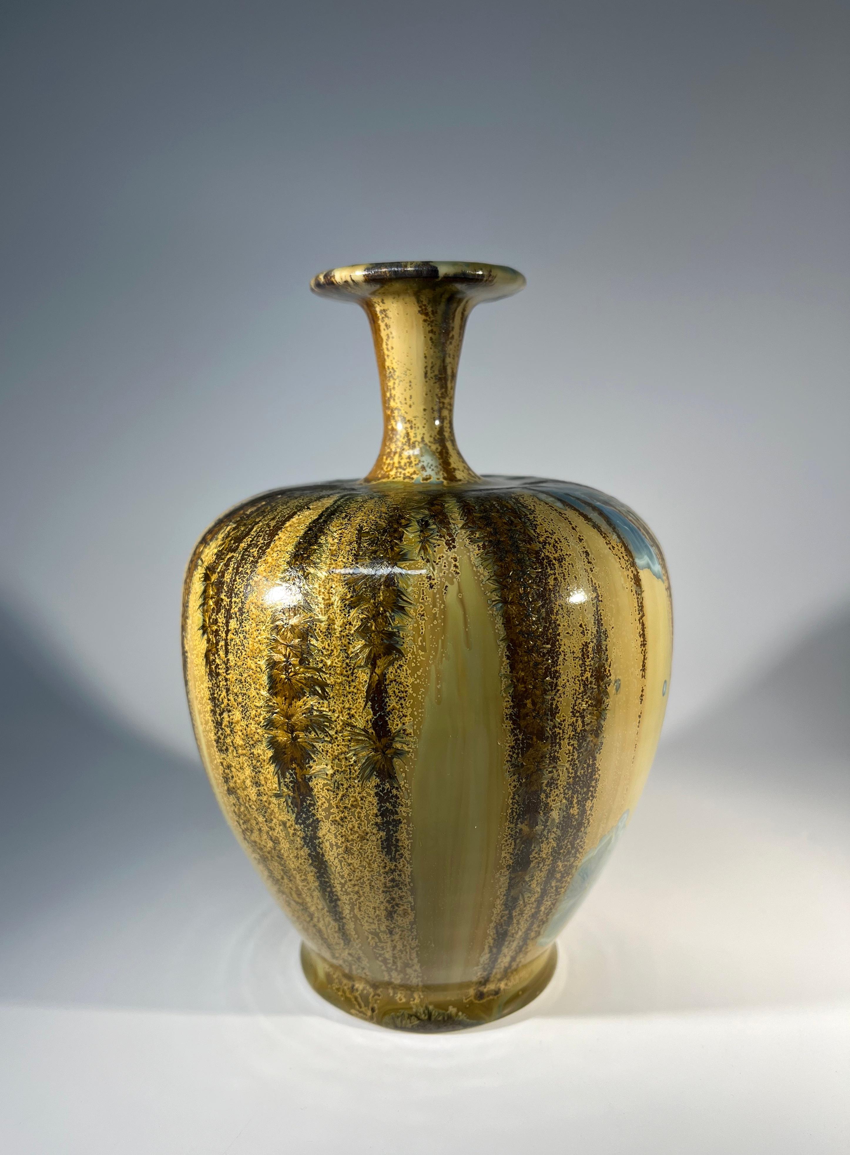 Impeccable Crystalline Glaze Studio Pottery Vase By Maurice Young Sussex England In Excellent Condition In Rothley, Leicestershire