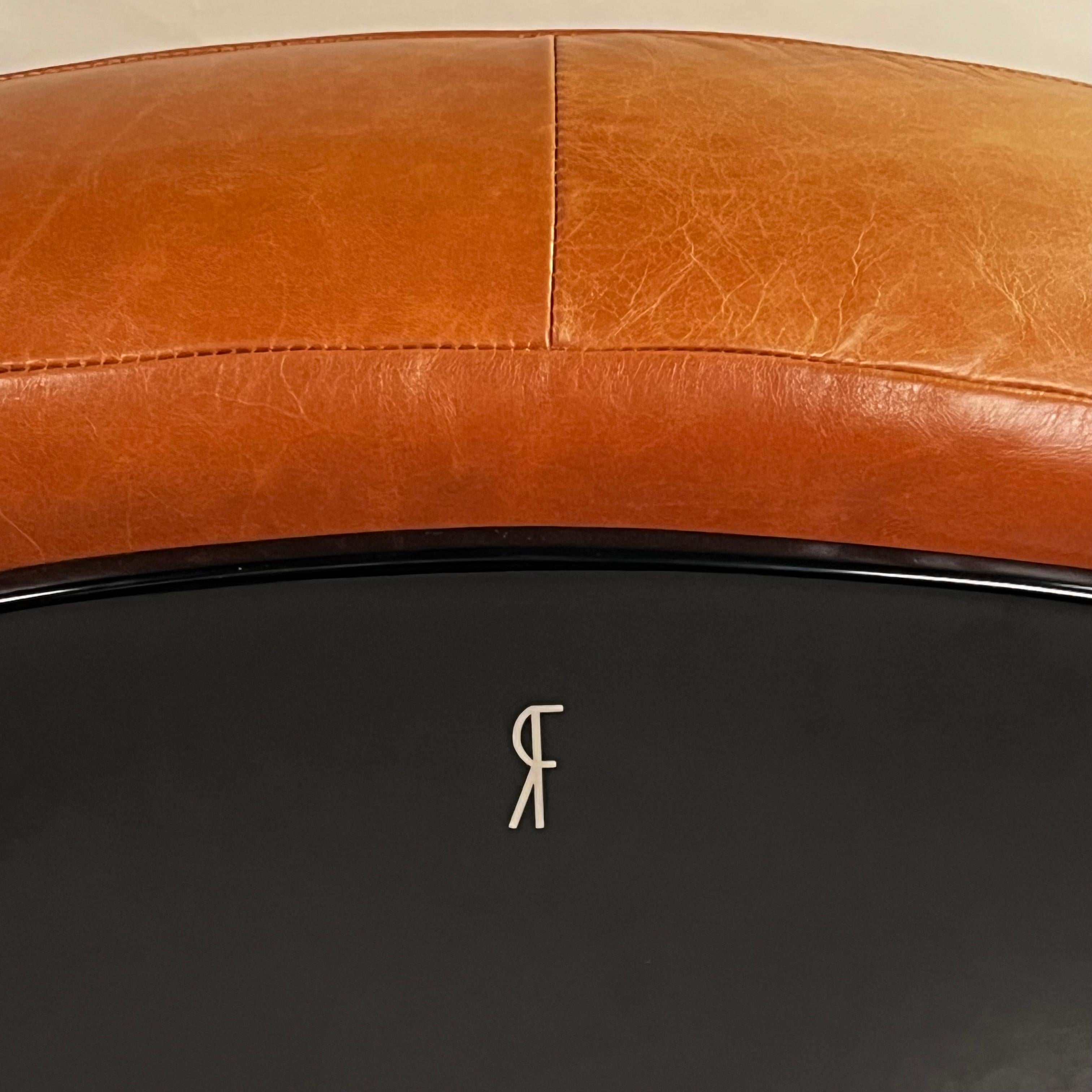 Impeccable Fauteuil pivotant en cuir Gaivota de Ricardo Fasanello en vente 2