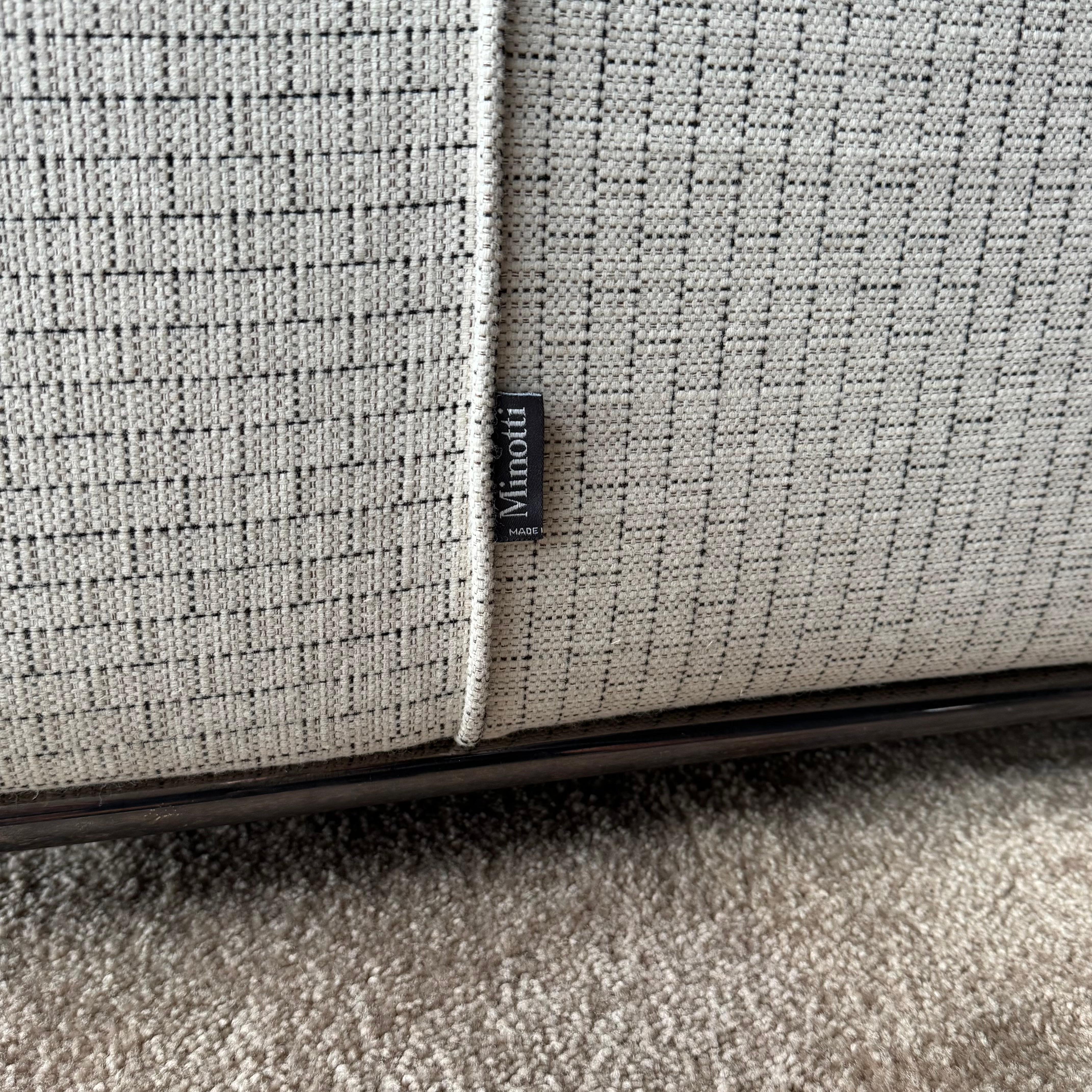 Impeccable Hamilton Sofa by Rodolfo Dordoni for Minotti In Excellent Condition For Sale In Los Angeles, CA