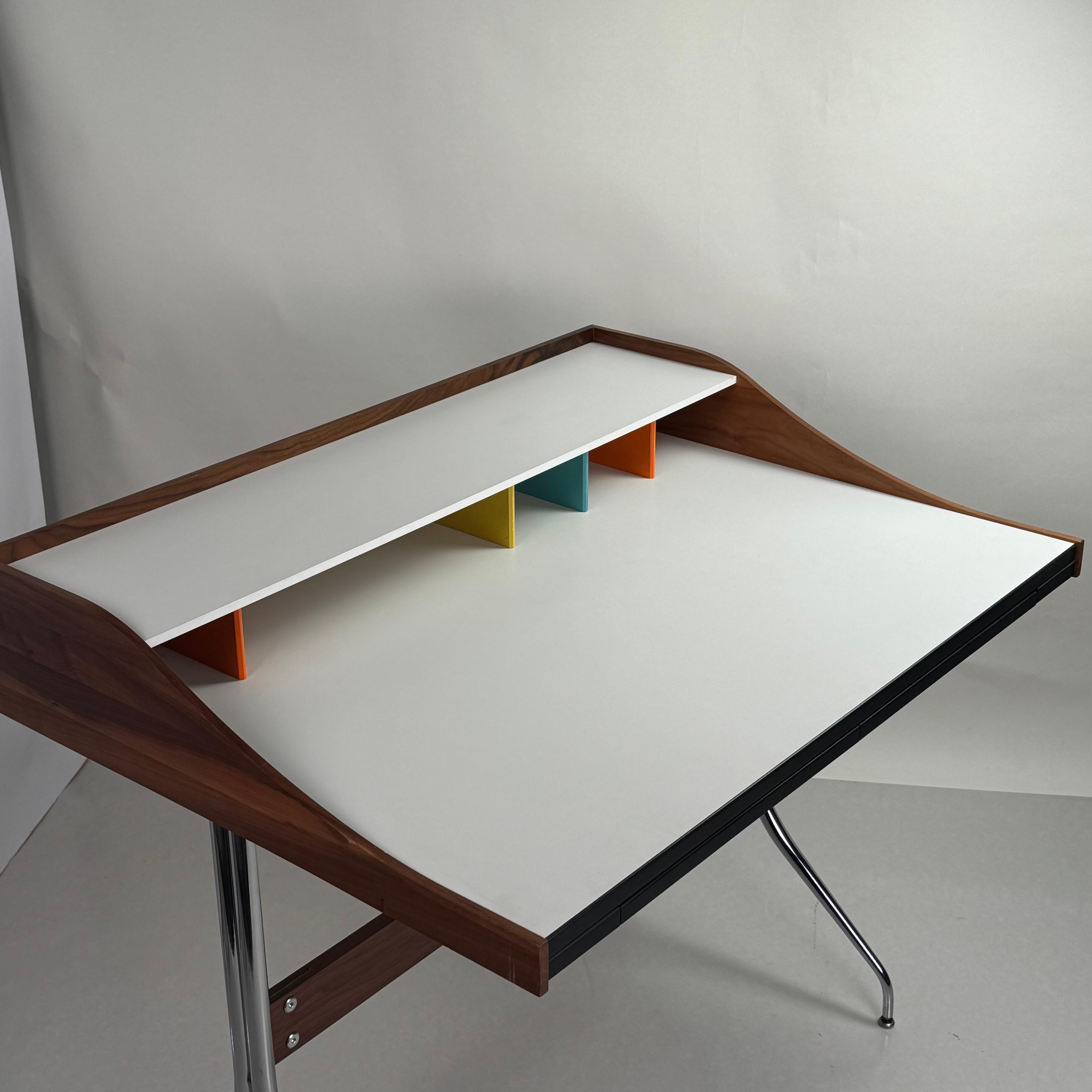 Makelloser Swag Leg-Schreibtisch von George Nelson für Herman Miller im Angebot 4